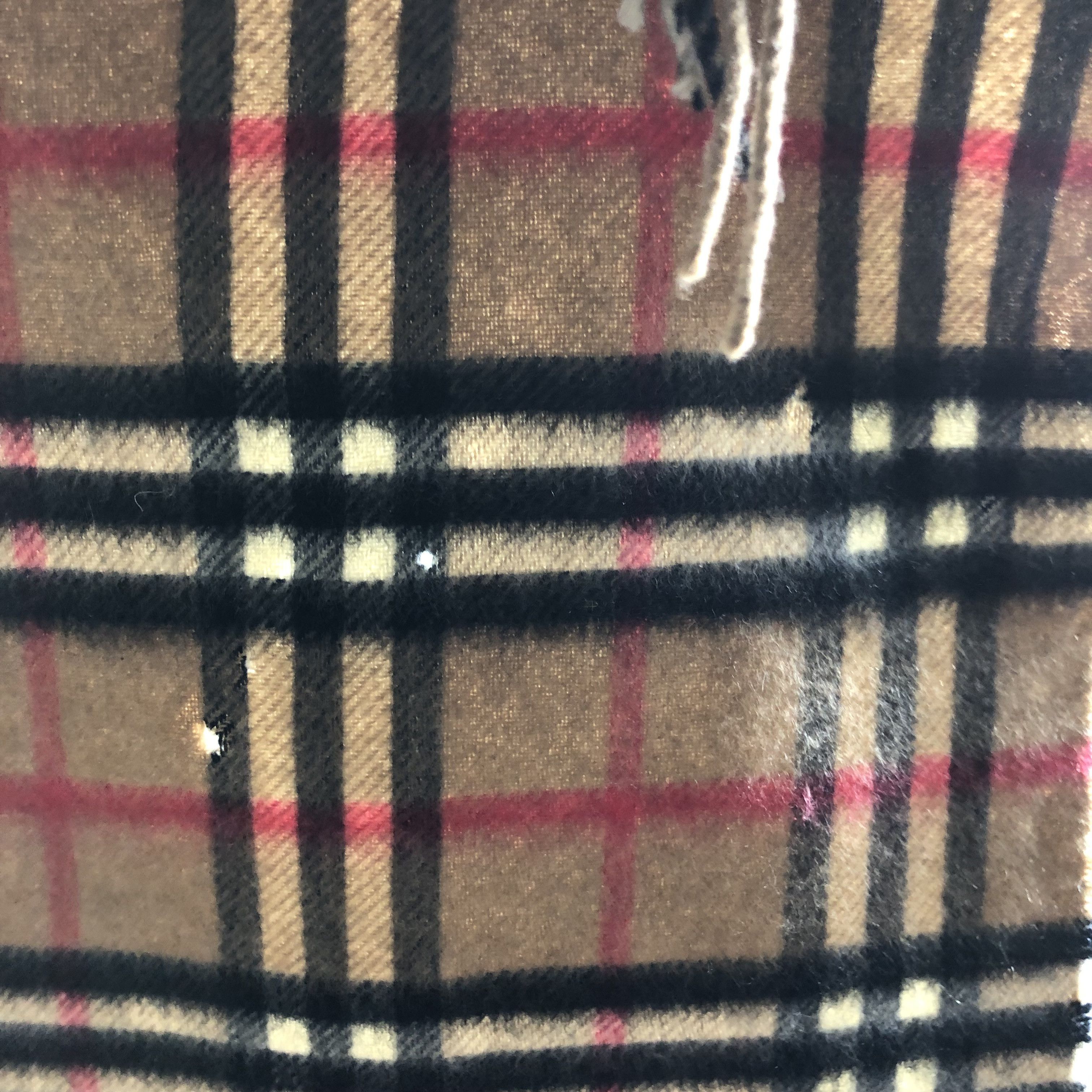 Burberry Burberrys Nova Check Tan Cashmere Scarf Muffler V2150 Size ONE SIZE - 18 Thumbnail