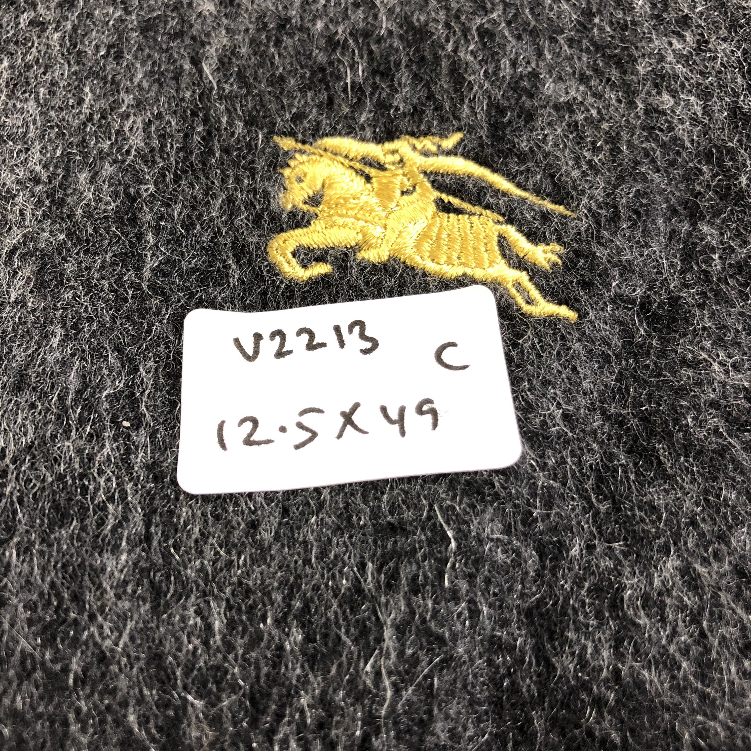 Burberry Burberrys Plain Cashmere Scarf Muffler Neckwear V2213 Size ONE SIZE - 6 Thumbnail