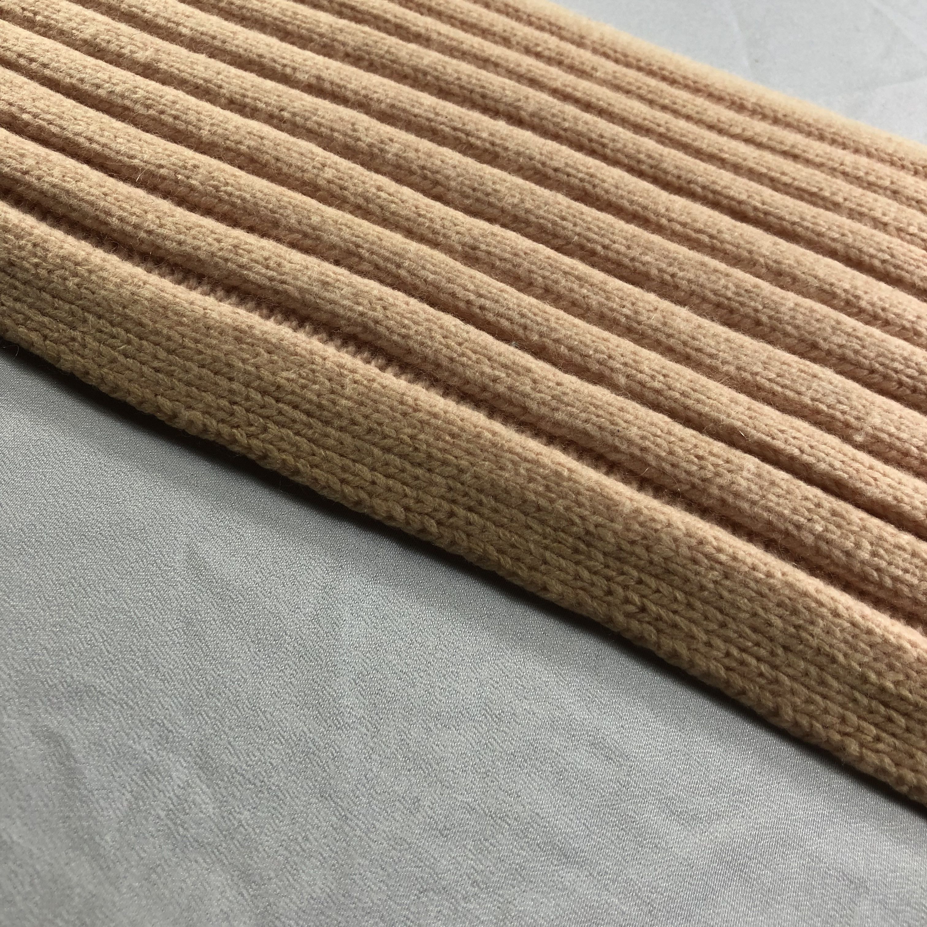 Burberry Burberrys Pleated Knit Wool Scarf Muffler Neckwear V2230 Size ONE SIZE - 10 Thumbnail