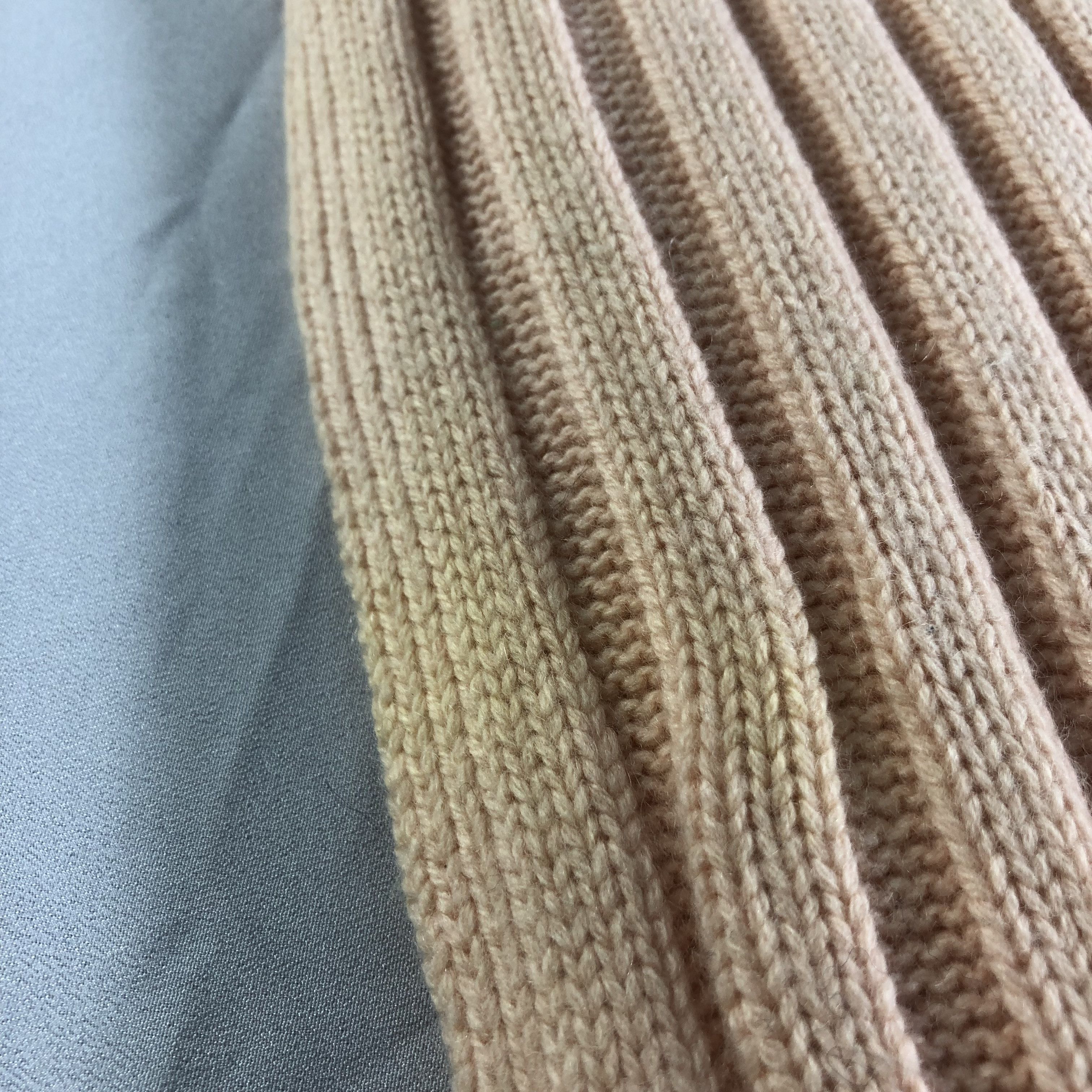 Burberry Burberrys Pleated Knit Wool Scarf Muffler Neckwear V2230 Size ONE SIZE - 8 Thumbnail