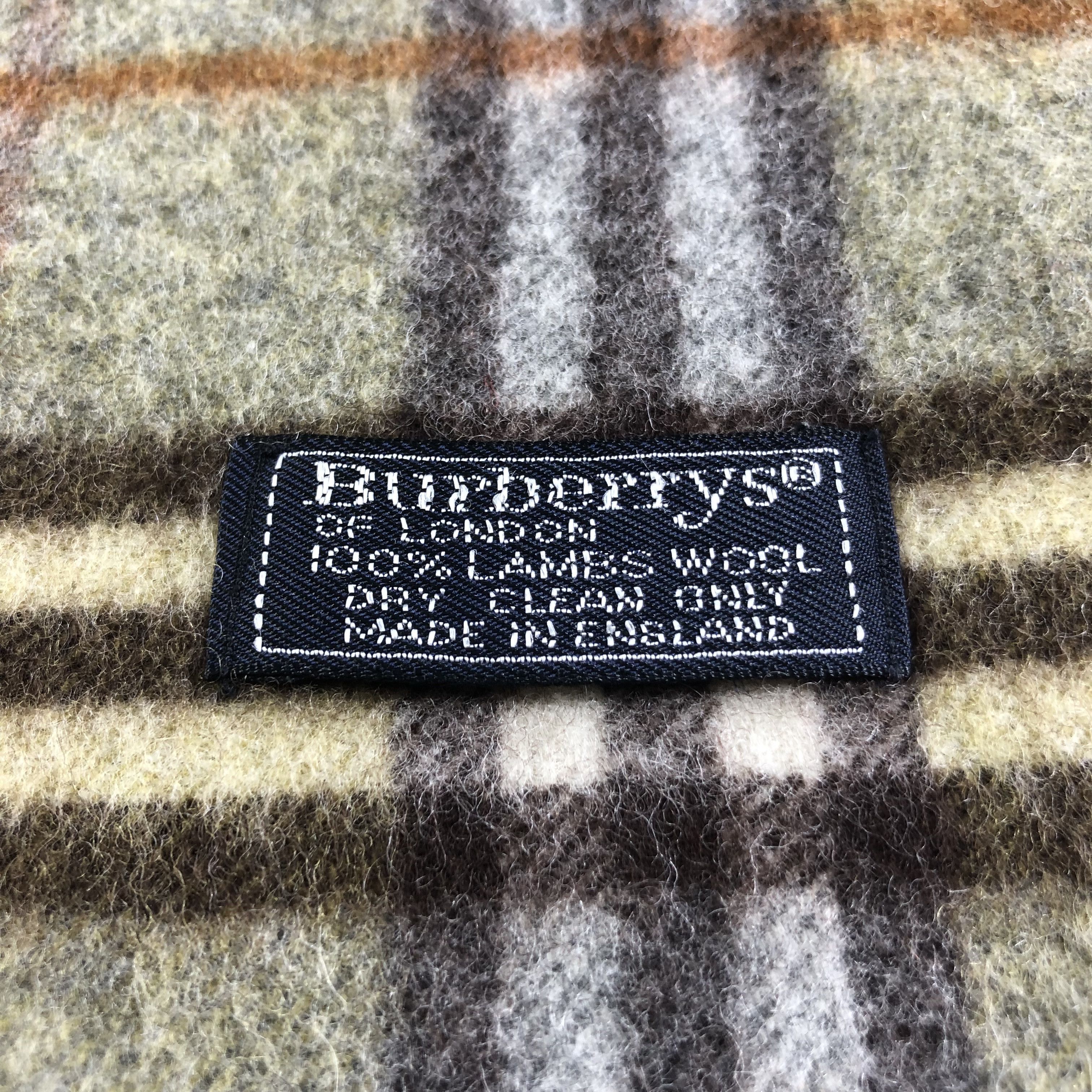 Burberry Burberrys Nova Check Wool Scarf Muffler Neckwear V2235 Size ONE SIZE - 5 Thumbnail