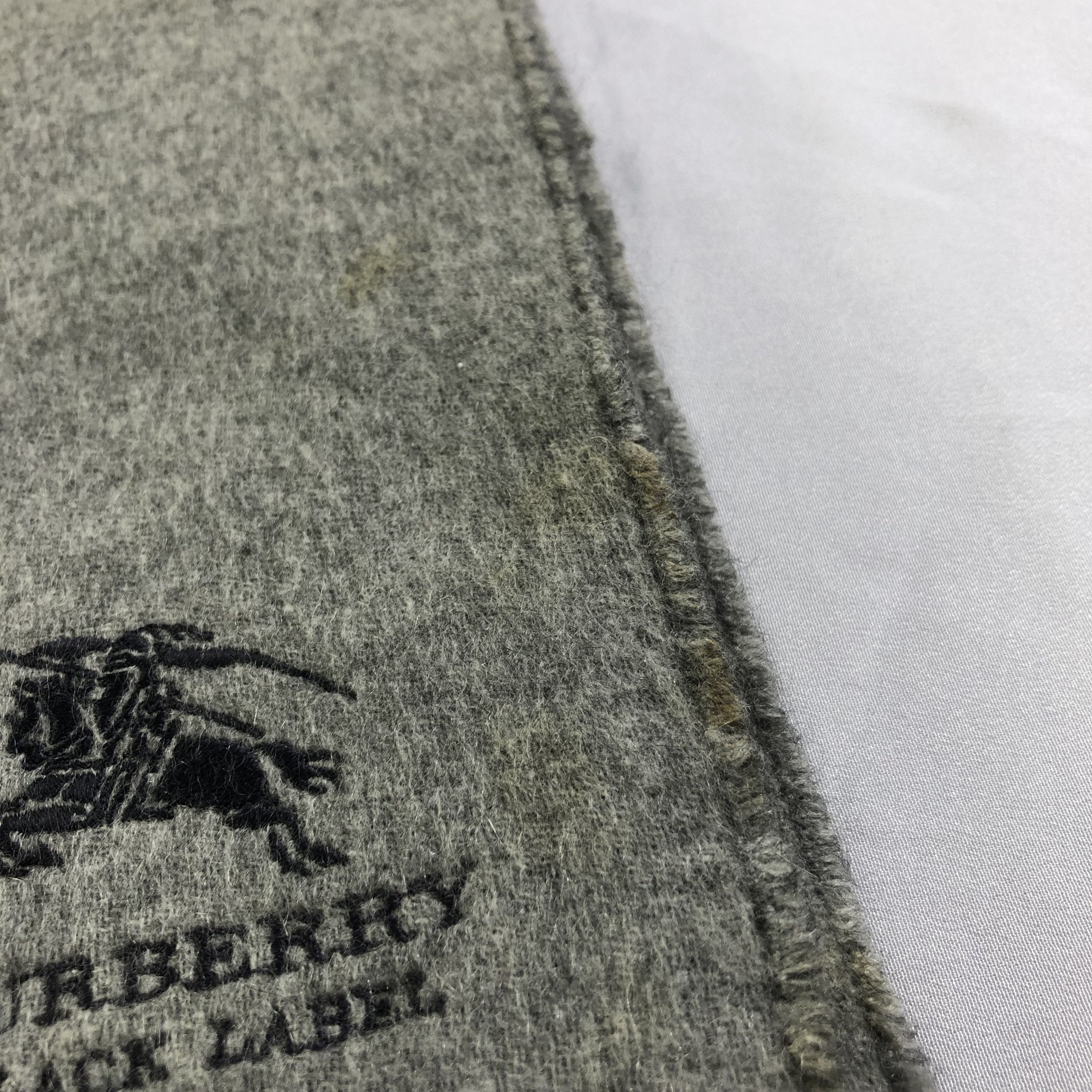 Burberry Burberrys Black Label Wool/Cashmere Scarf Muffler V2237 Size ONE SIZE - 7 Thumbnail
