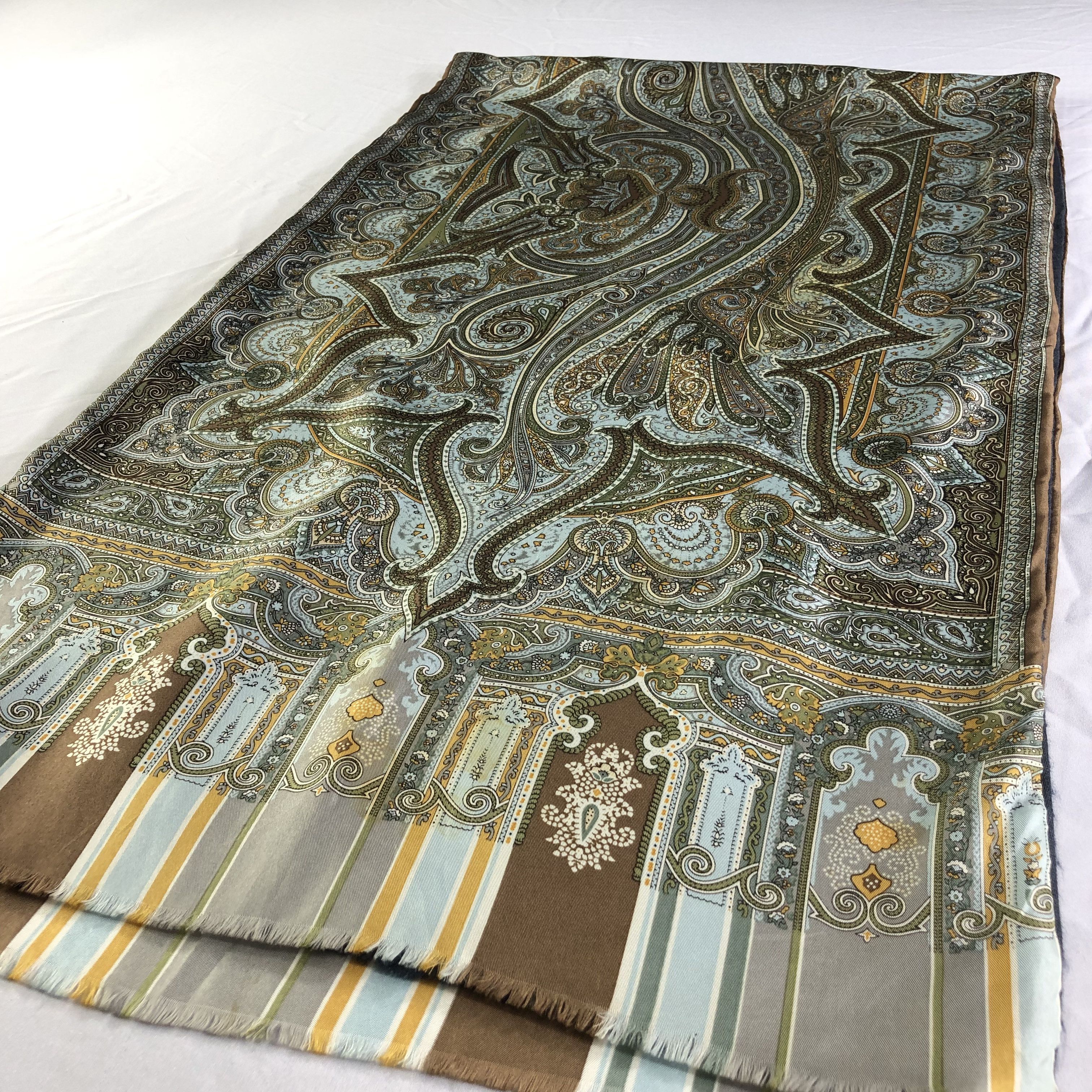 Vintage Luxury Paisley Silk/Wool Scarf Muffler Neckwear V2278 Size ONE SIZE - 3 Thumbnail
