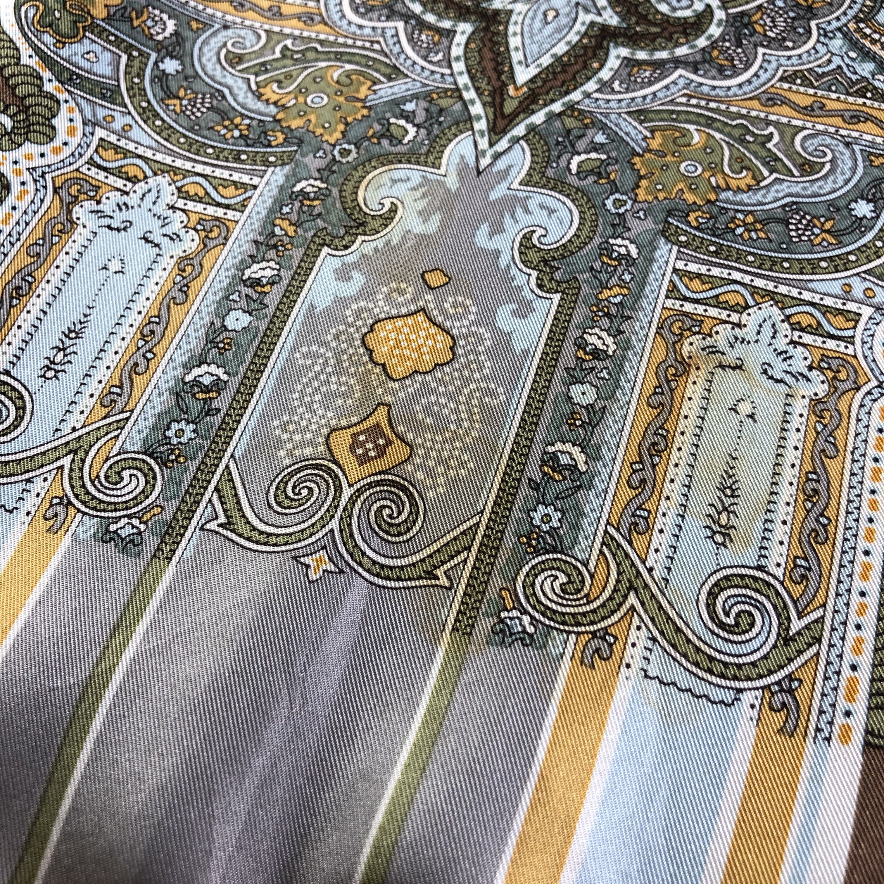 Vintage Luxury Paisley Silk/Wool Scarf Muffler Neckwear V2278 Size ONE SIZE - 7 Thumbnail