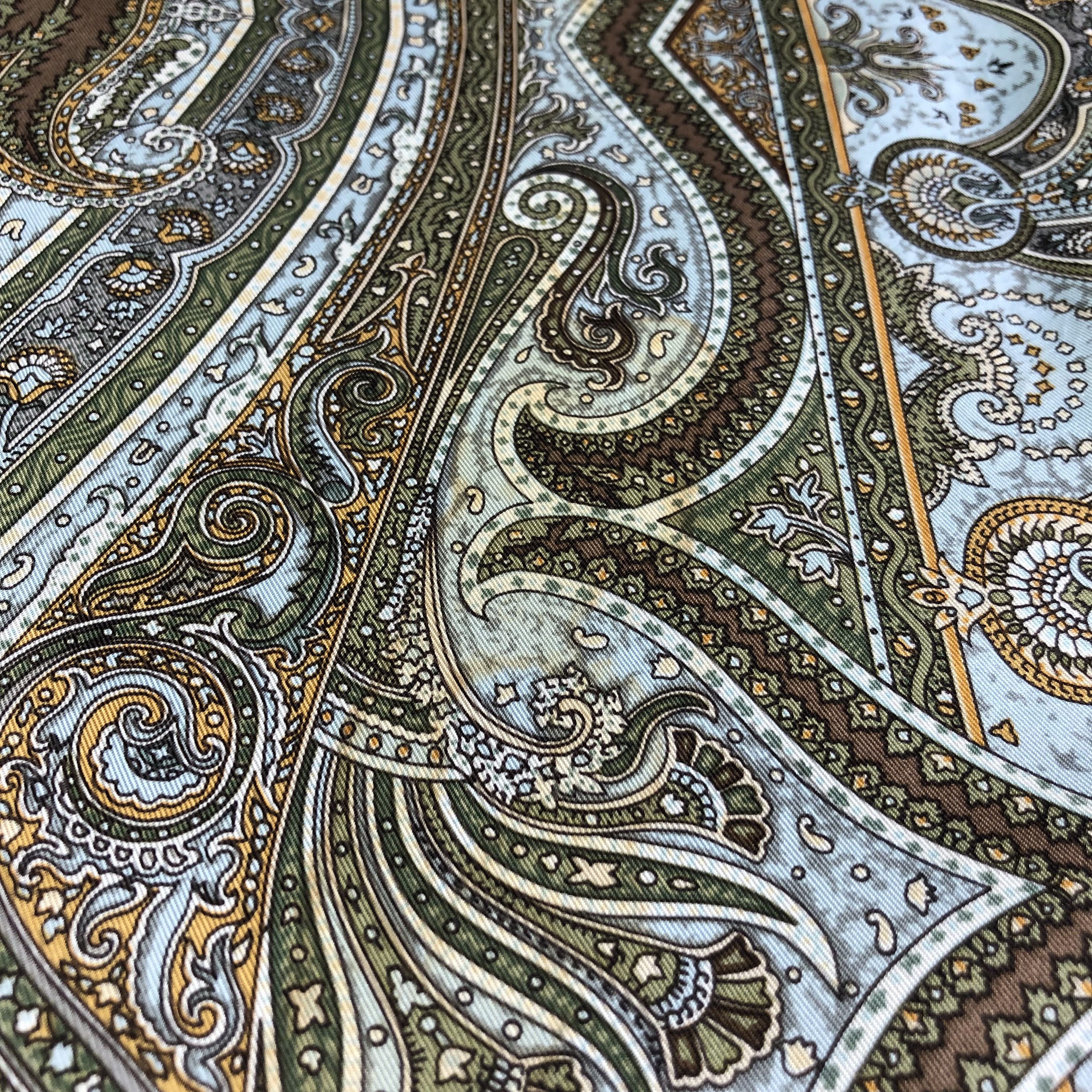 Vintage Luxury Paisley Silk/Wool Scarf Muffler Neckwear V2278 Size ONE SIZE - 9 Thumbnail