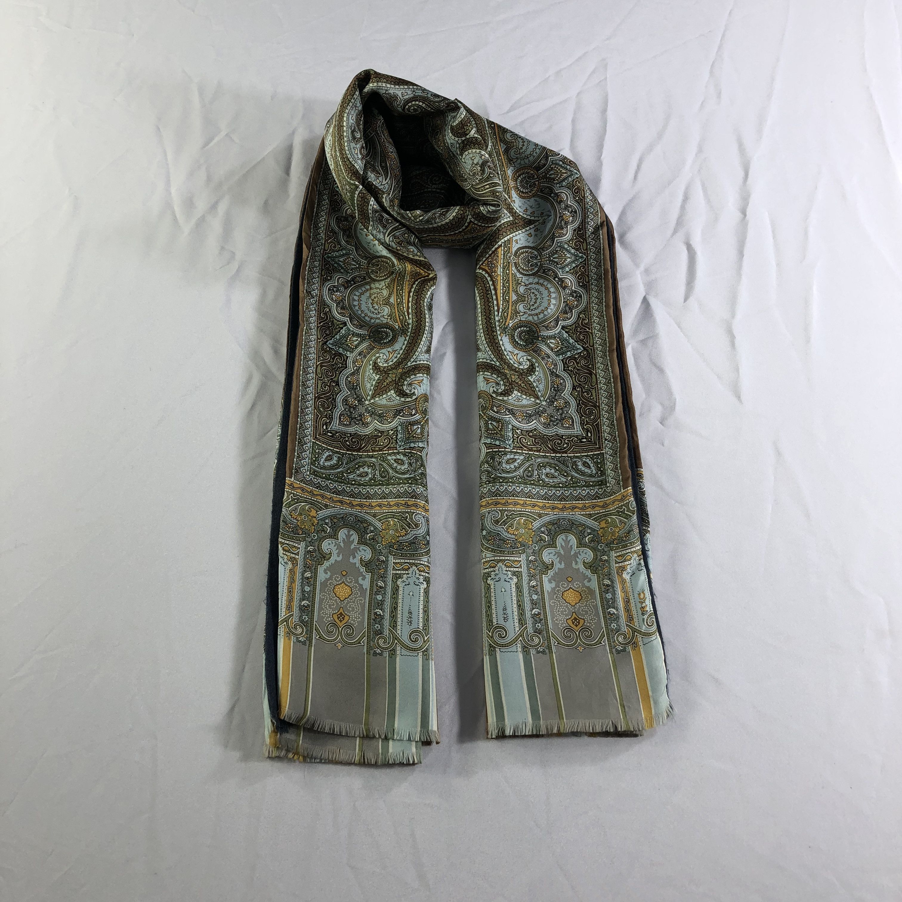 Vintage Luxury Paisley Silk/Wool Scarf Muffler Neckwear V2278 Size ONE SIZE - 1 Thumbnail