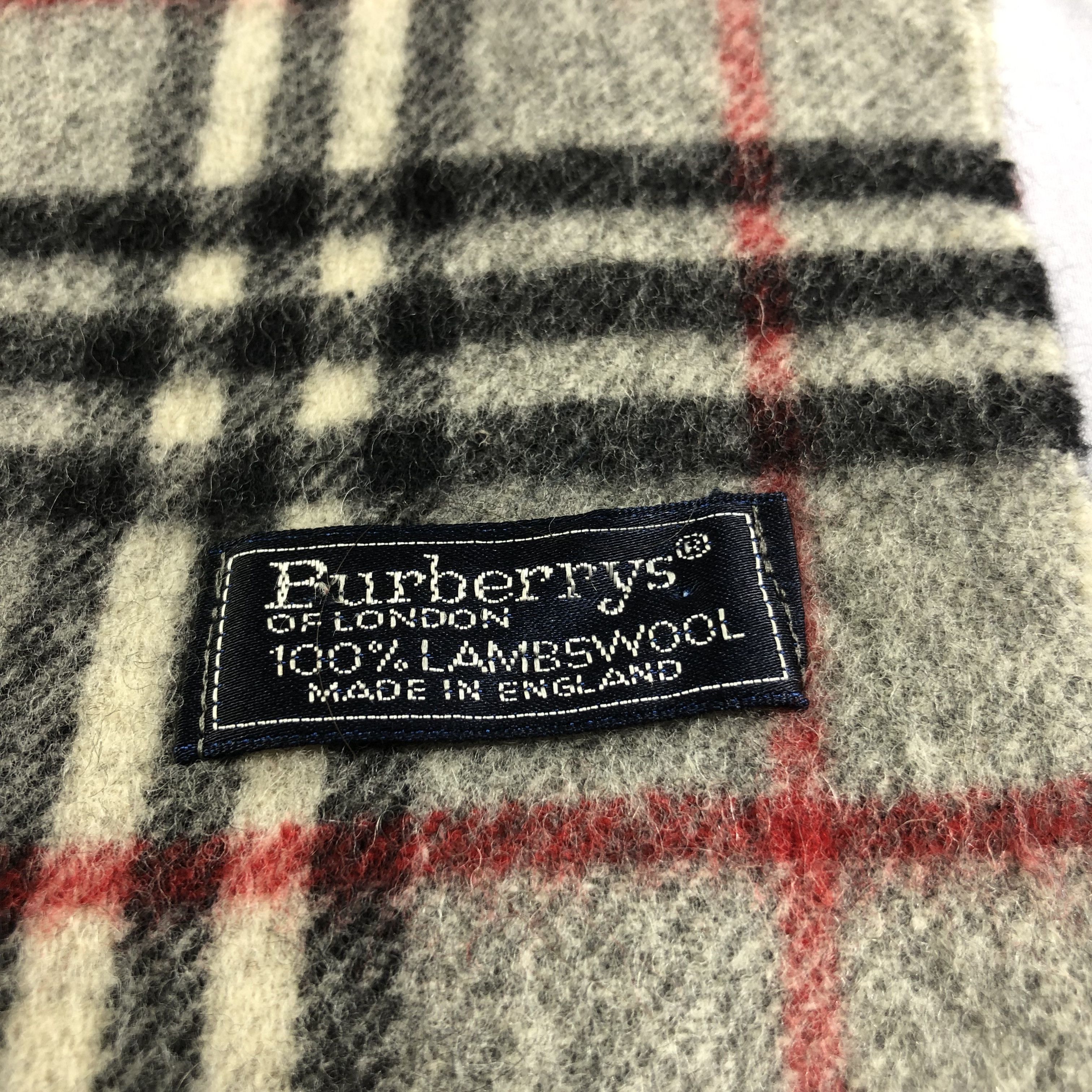 Burberry Burberrys Nova Check Wool Scarf Muffler Neckwear V2292 Size ONE SIZE - 4 Thumbnail