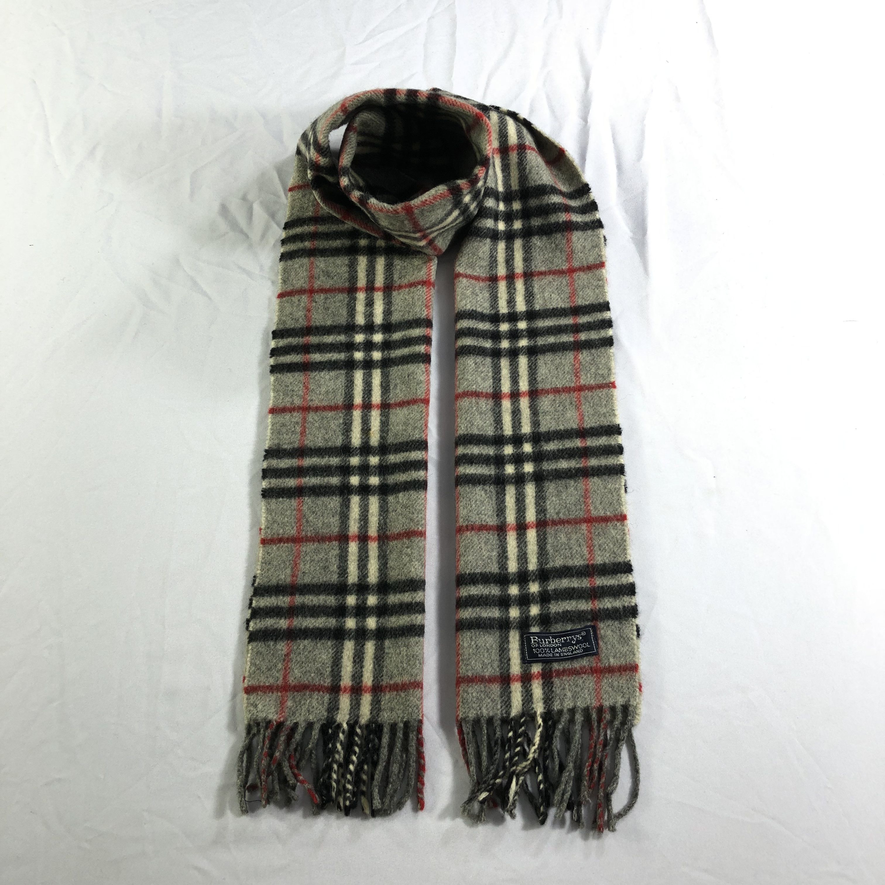 Burberry Burberrys Nova Check Wool Scarf Muffler Neckwear V2292 Size ONE SIZE - 1 Thumbnail