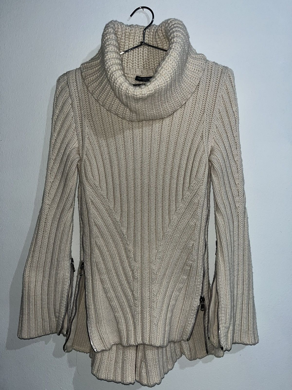 image of Alexander Mcqueen Alexander Mqueen - Sweater Dress in Offwhite, Women's (Size Small)