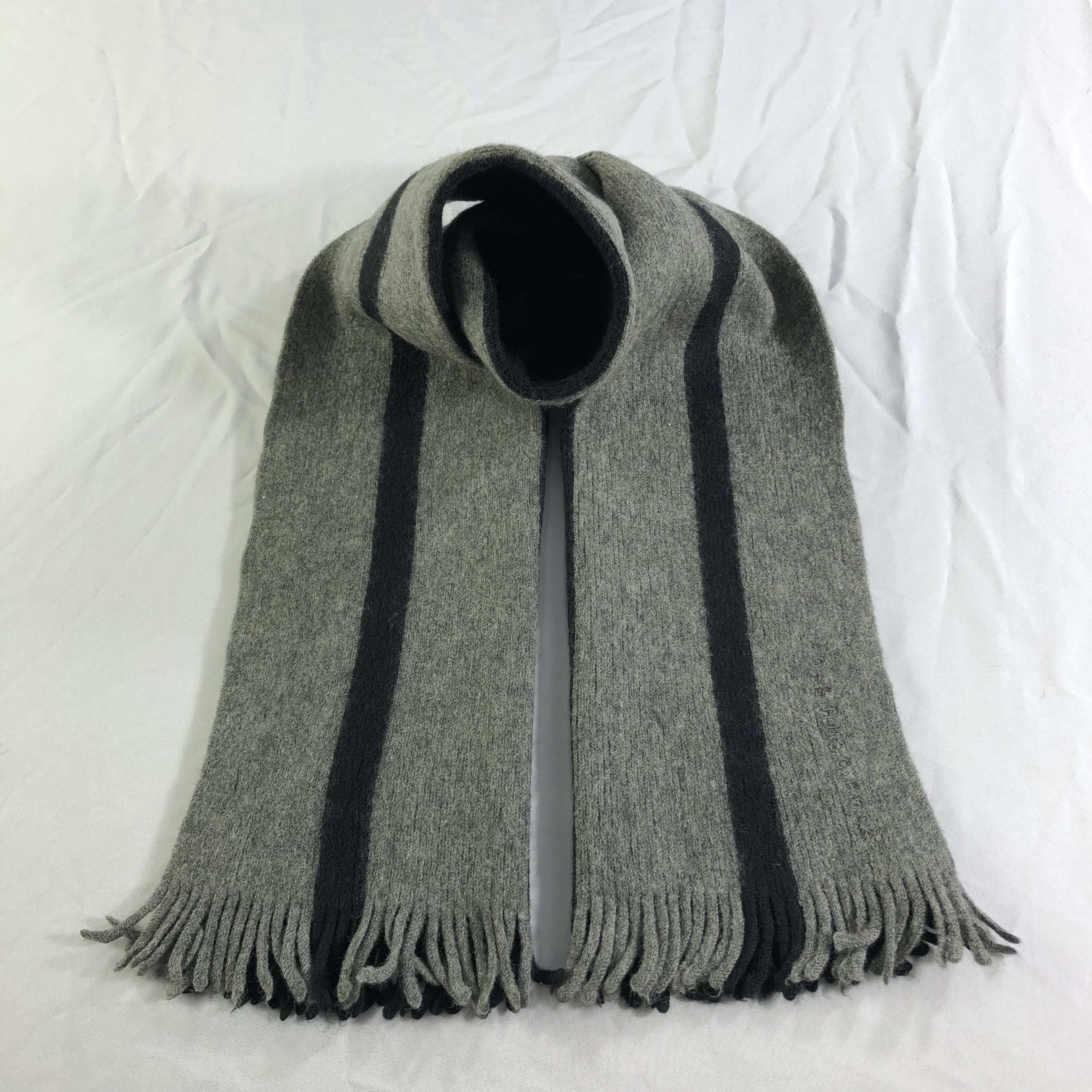 Hugo Boss Hugo Boss Knit Wool Scarf Muffler Neckwear V2369 Size ONE SIZE - 1 Thumbnail