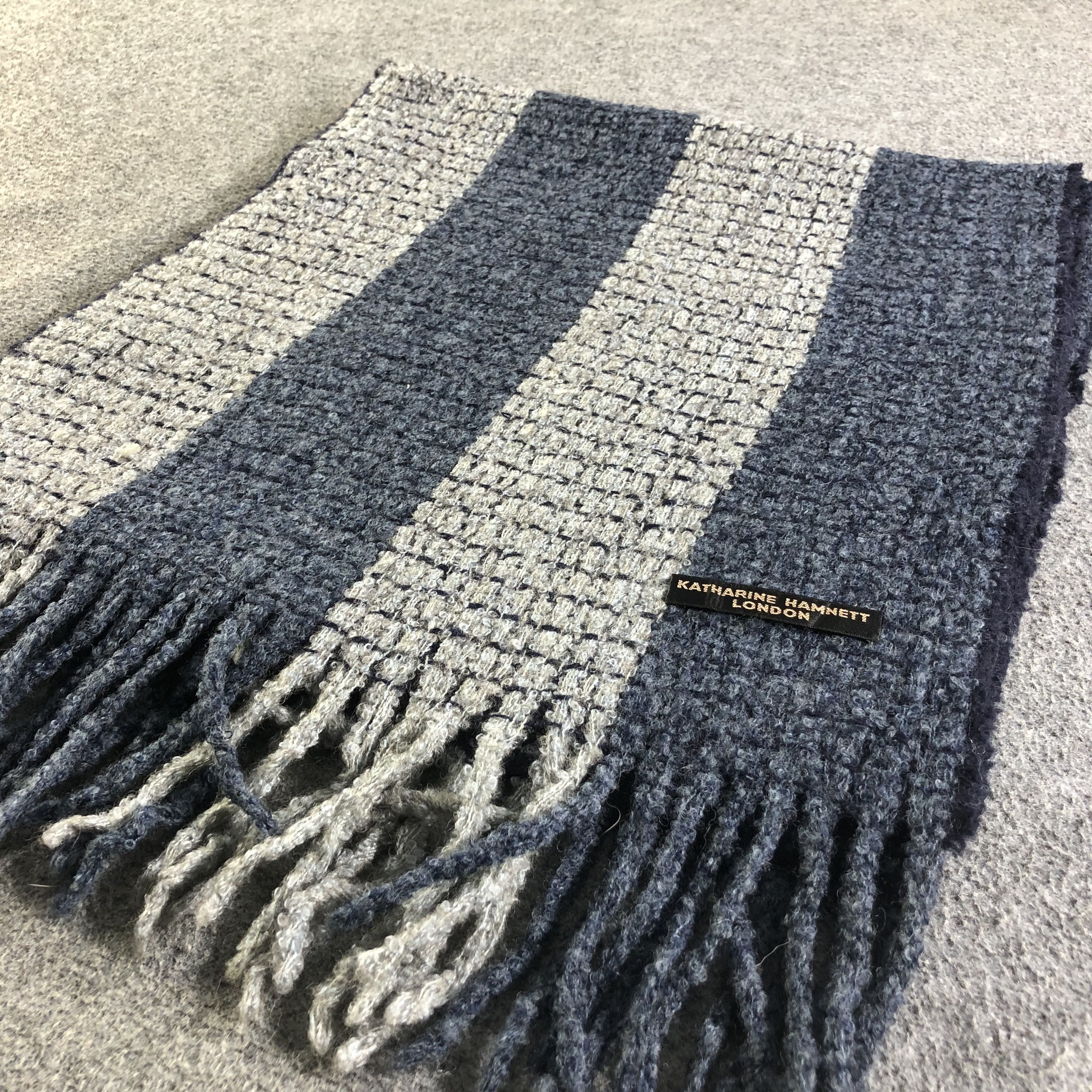 Katharine Hamnett London Katharine Hamnett London Wool Scarf Muffler Neckwear V2506 Size ONE SIZE - 3 Thumbnail