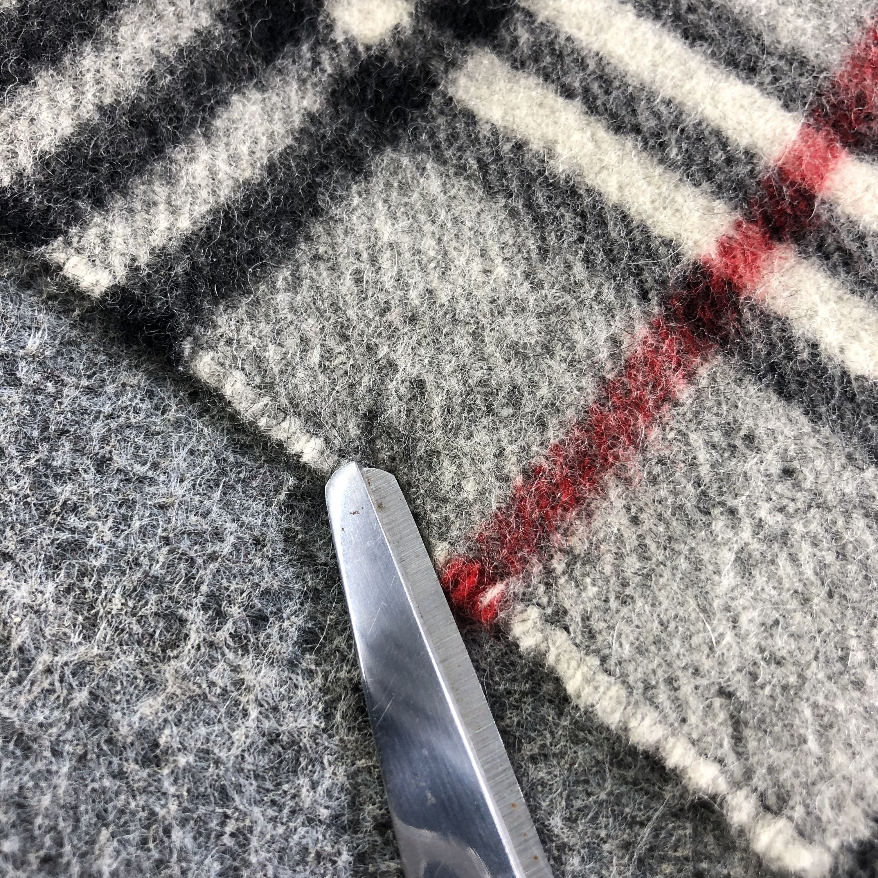 Burberry Burberrys Nova Check Wool Scarf Muffler Neckwear V2508 Size ONE SIZE - 5 Thumbnail