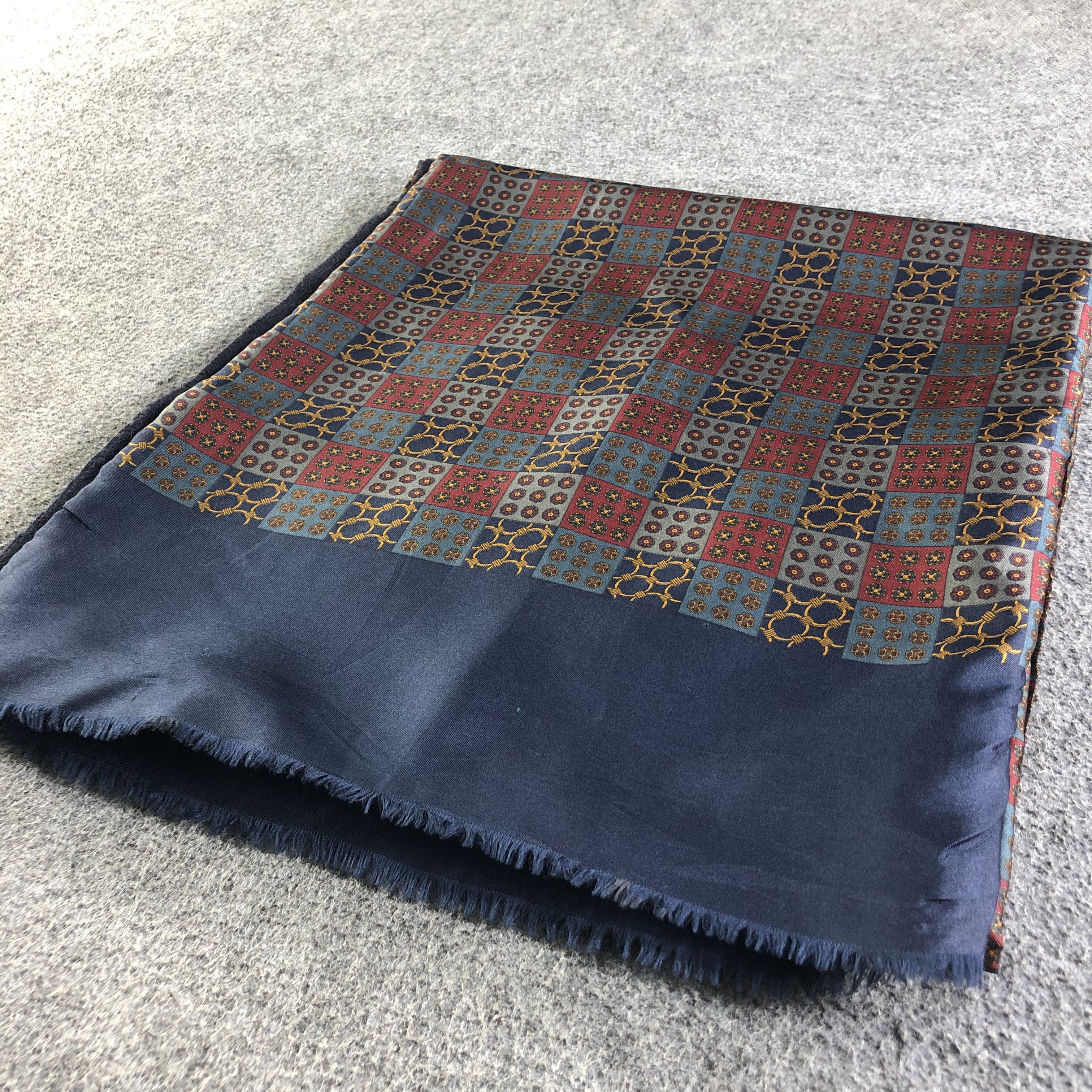 Vintage Luxury Design Silk/Wool Scarf Muffler Neckwear V2552 Size ONE SIZE - 3 Thumbnail
