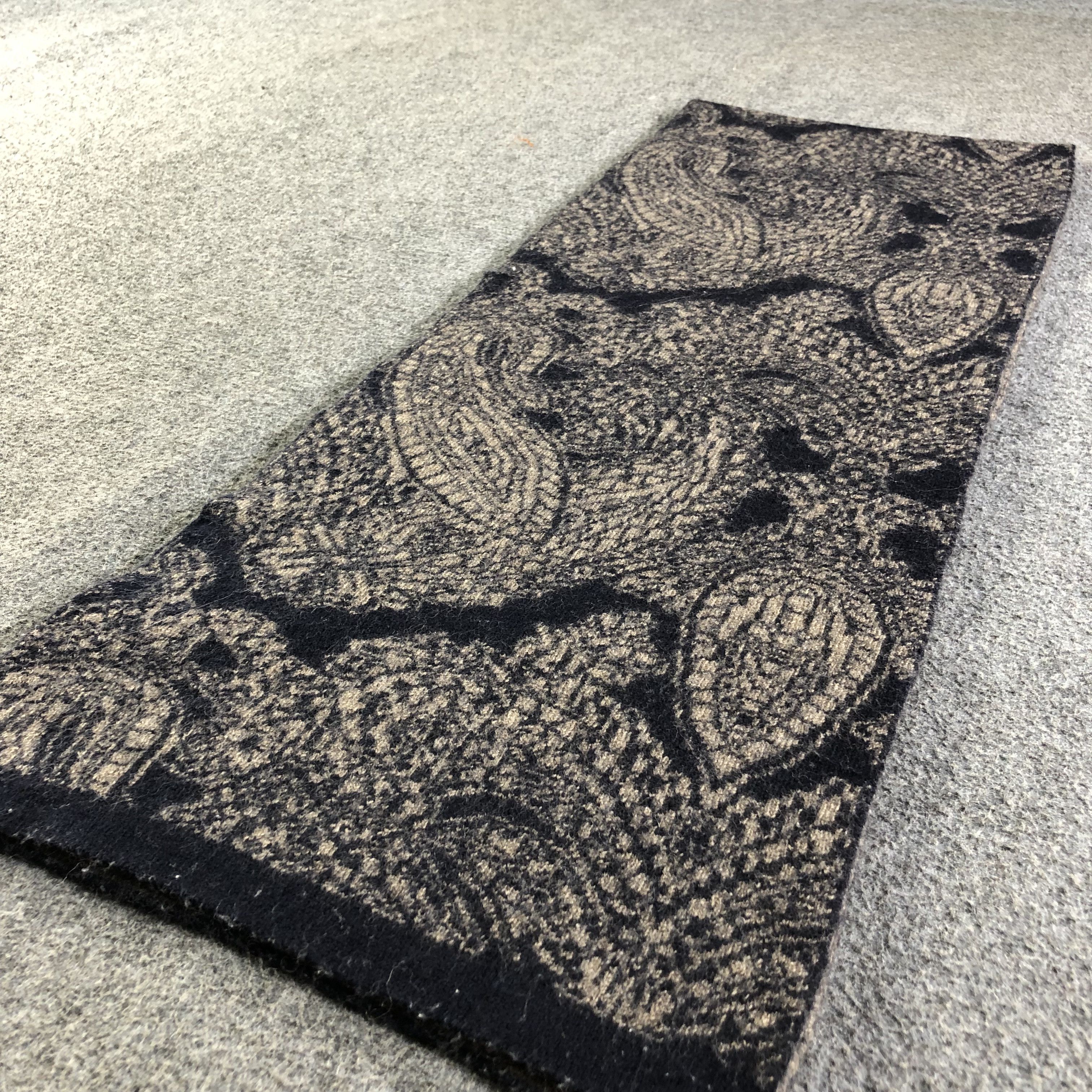 Vintage Vintage Made in Italy Paisley Wool Scarf Muffler V2573 Size ONE SIZE - 2 Thumbnail