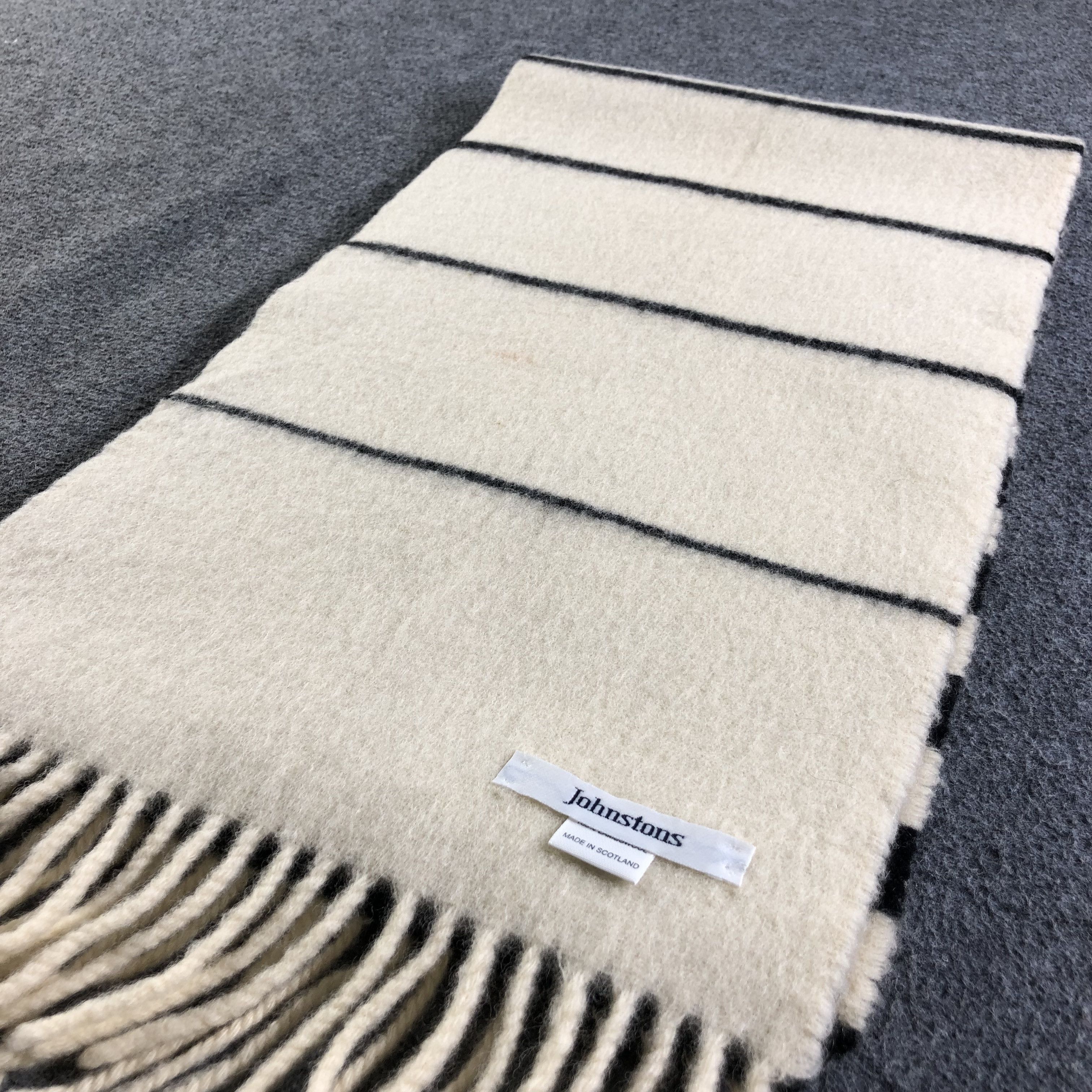 Johnstons Of Elgin Johnstons Of Elgin Striped Wool Scarf Muffler Neckwear V2598 Size ONE SIZE - 3 Thumbnail