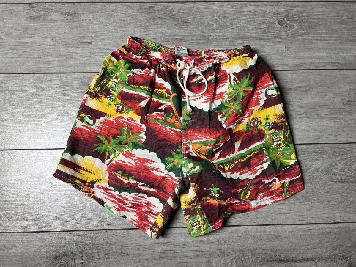 Vintage Vintage shorts hawaii size Large Size US 34 / EU 50 - 1 Thumbnail