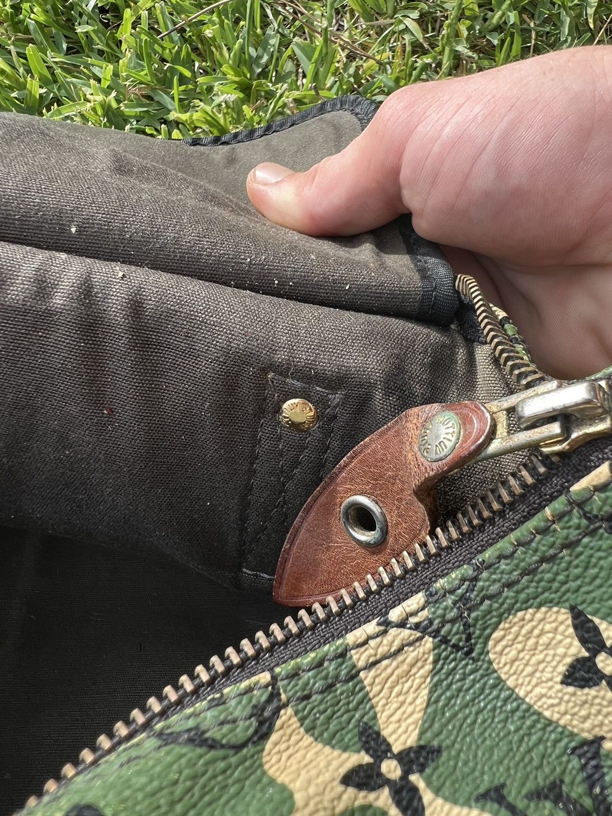 Louis Vuitton × Takashi Murakami × Vintage Vintage LOUIS VUITTONxTakashi Murakami Green Monogramouflage Size ONE SIZE - 13 Thumbnail