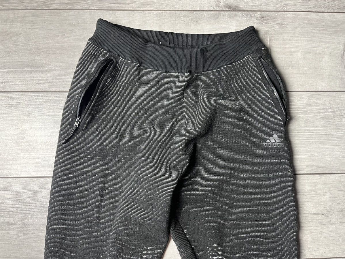 Adidas Adidas sweatpants city print size M-L Size US 32 / EU 48 - 3 Thumbnail