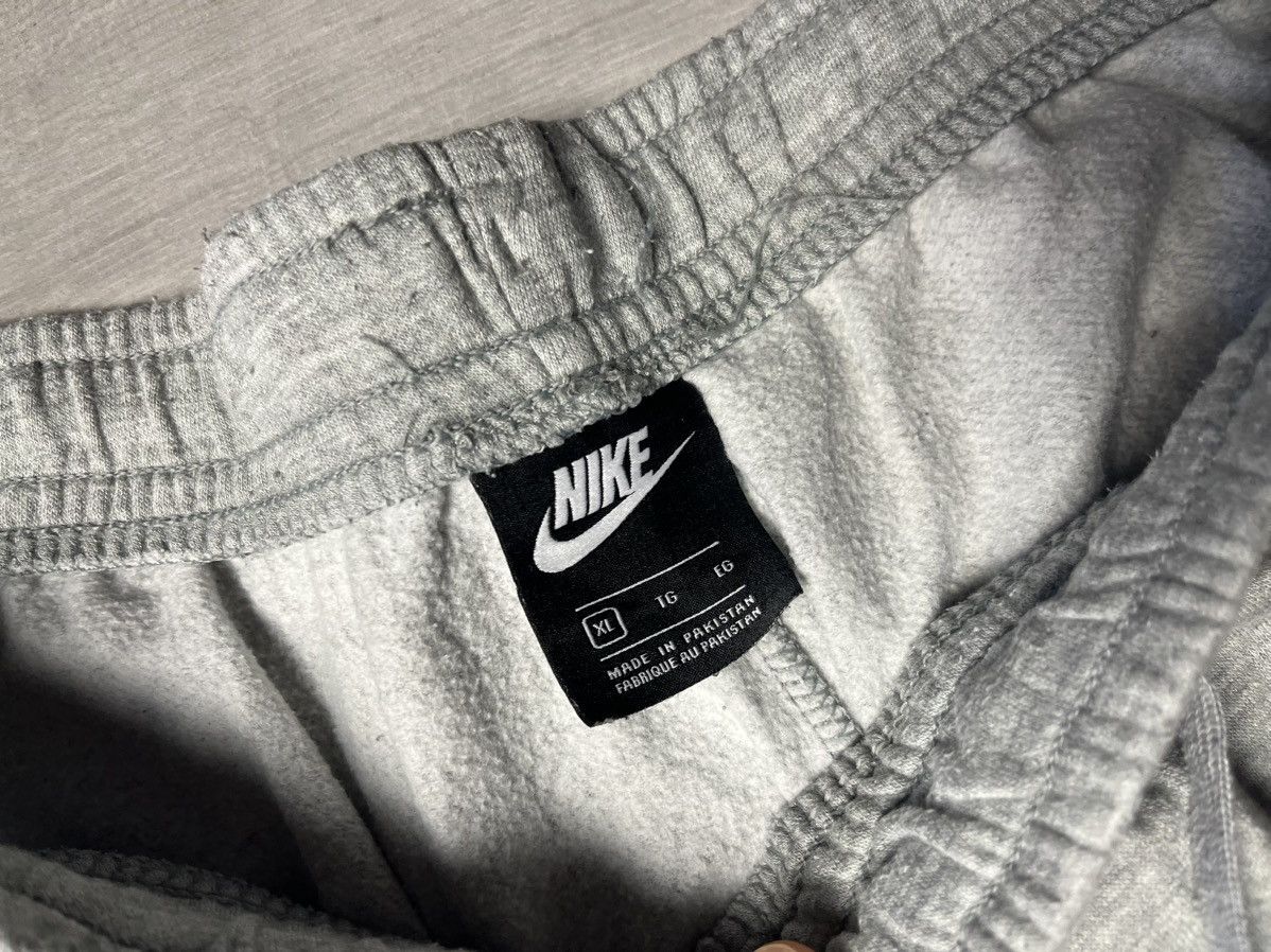 Nike Nike sweatpants sportswear size XLarge Size US 36 / EU 52 - 4 Thumbnail