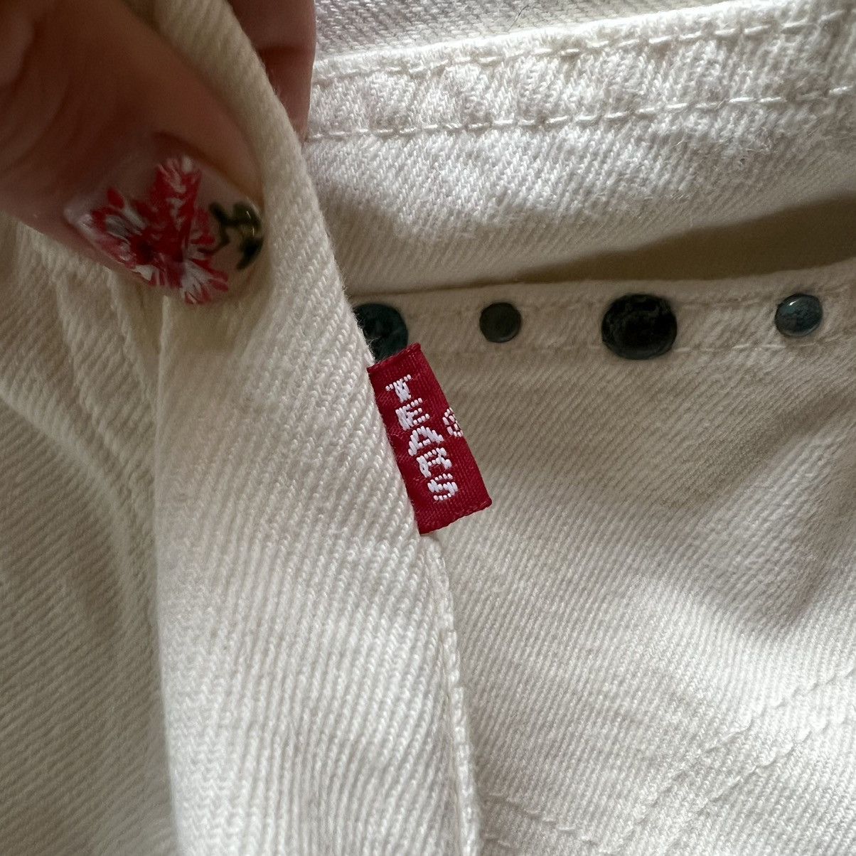DENIM TEARS Rhinestone Cotton Wreath Jeans in White Size US 30 / EU 46 - 10 Thumbnail
