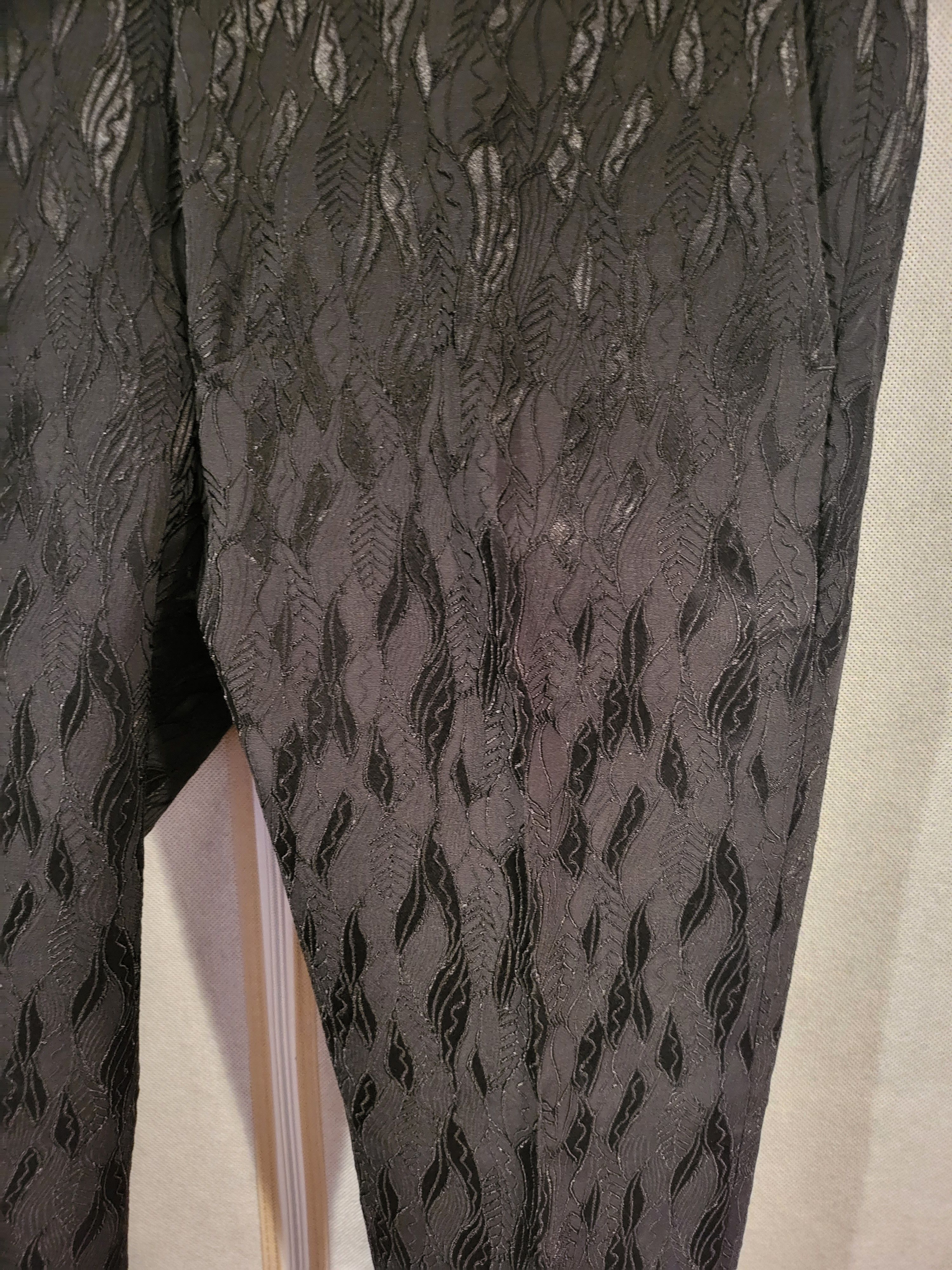 Topman Embossed Leaf Pattern Ultra Skinny Cropped Pants Size US 30 / EU 46 - 2 Thumbnail