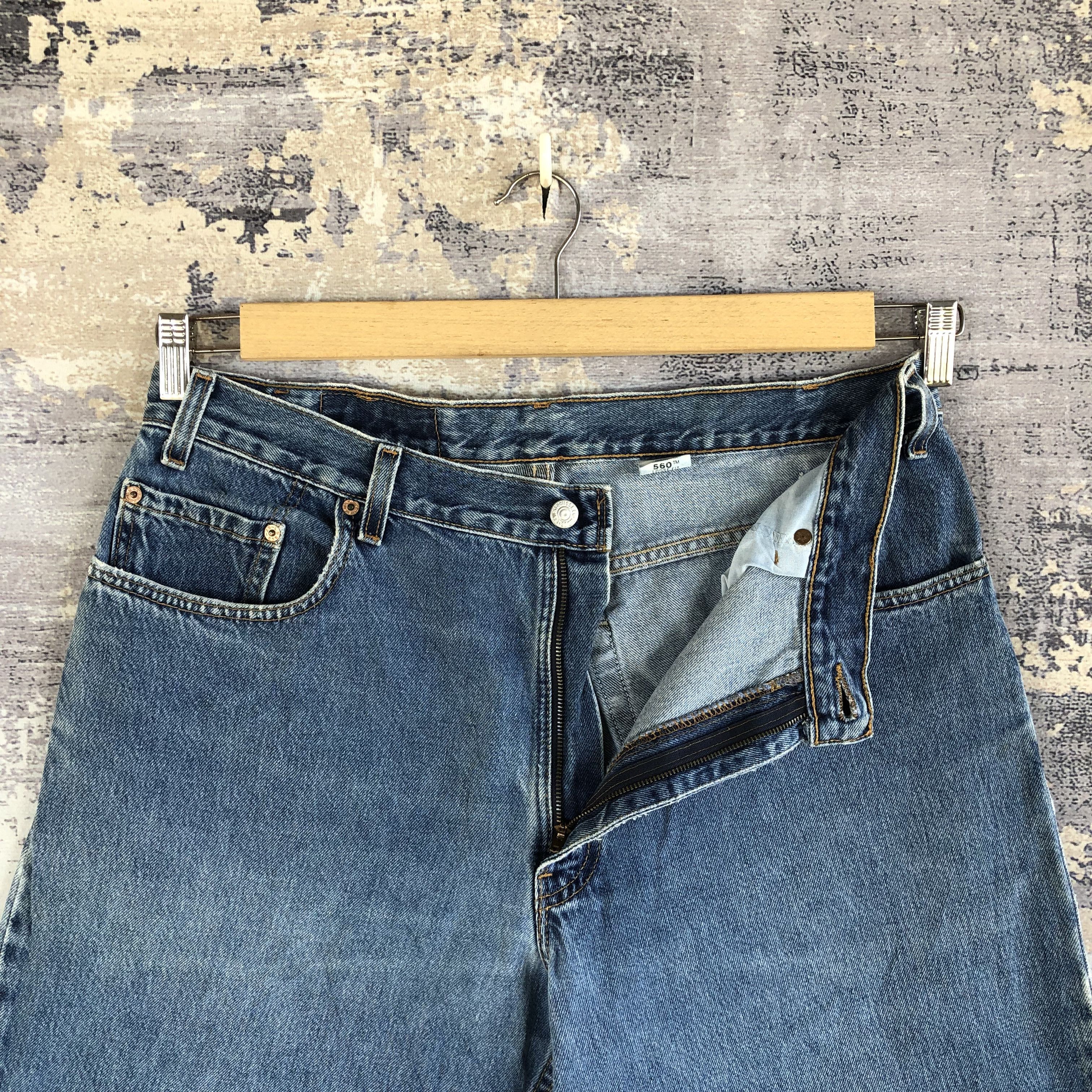 Levi's × Vintage Vintage Levi's 560 Jeans Light Wash Baggy Fit Denim Pants Size US 34 / EU 50 - 6 Thumbnail