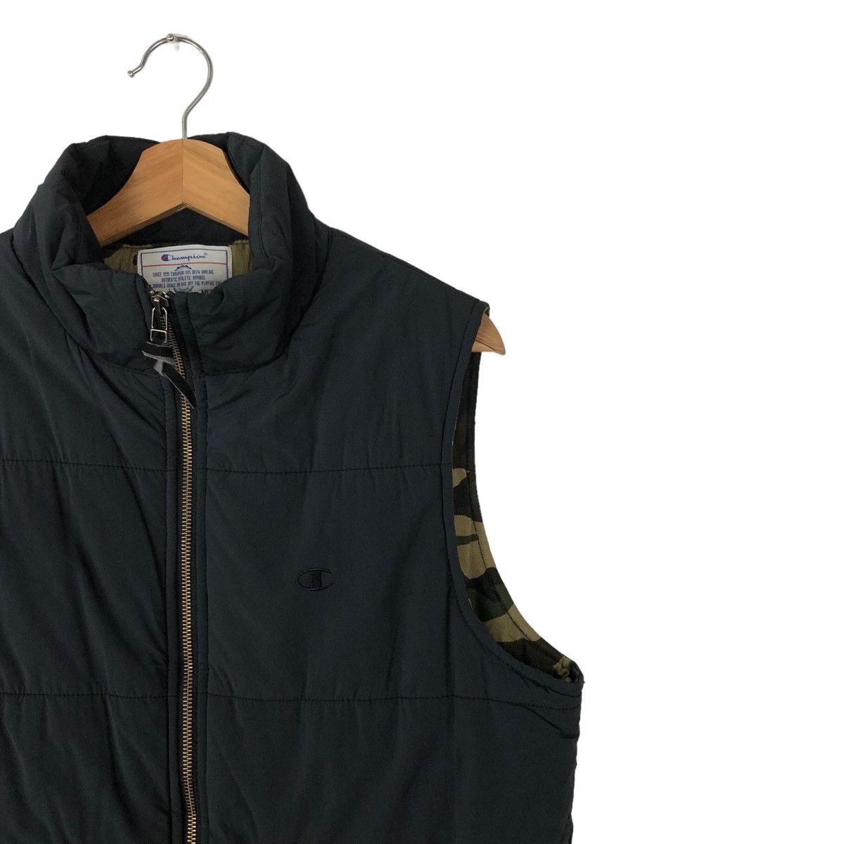 Japanese Brand 🔥90’s VINTAGE PUFFER TANK TOP CHAMPION CAMO MILITARY DESIGN Size US M / EU 48-50 / 2 - 5 Thumbnail