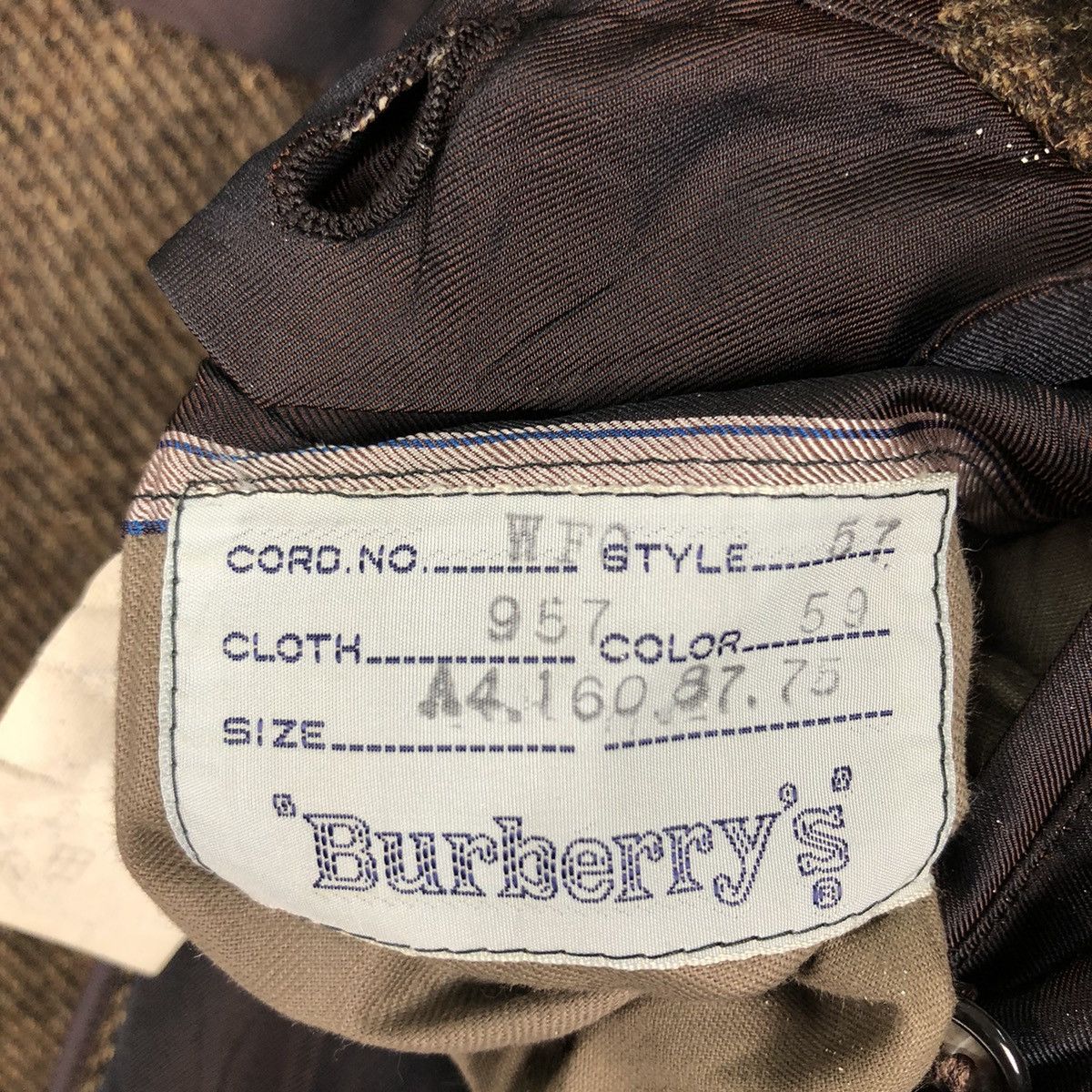 Burberry VINTAGE BURBERRYS HERRINGBONE DOUBLE BREAST JAPAN MADE Size US S / EU 44-46 / 1 - 12 Thumbnail
