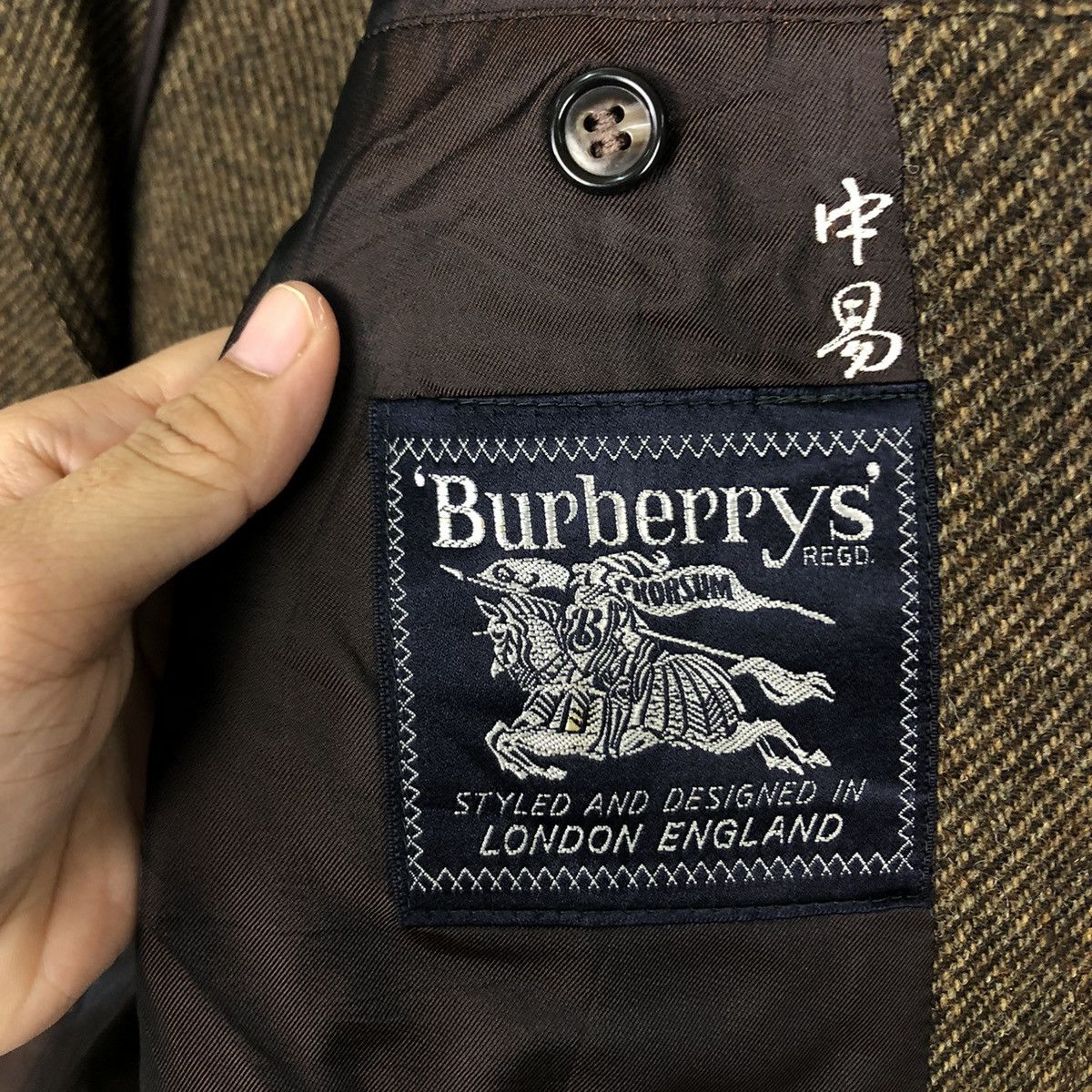 Burberry VINTAGE BURBERRYS HERRINGBONE DOUBLE BREAST JAPAN MADE Size US S / EU 44-46 / 1 - 11 Thumbnail