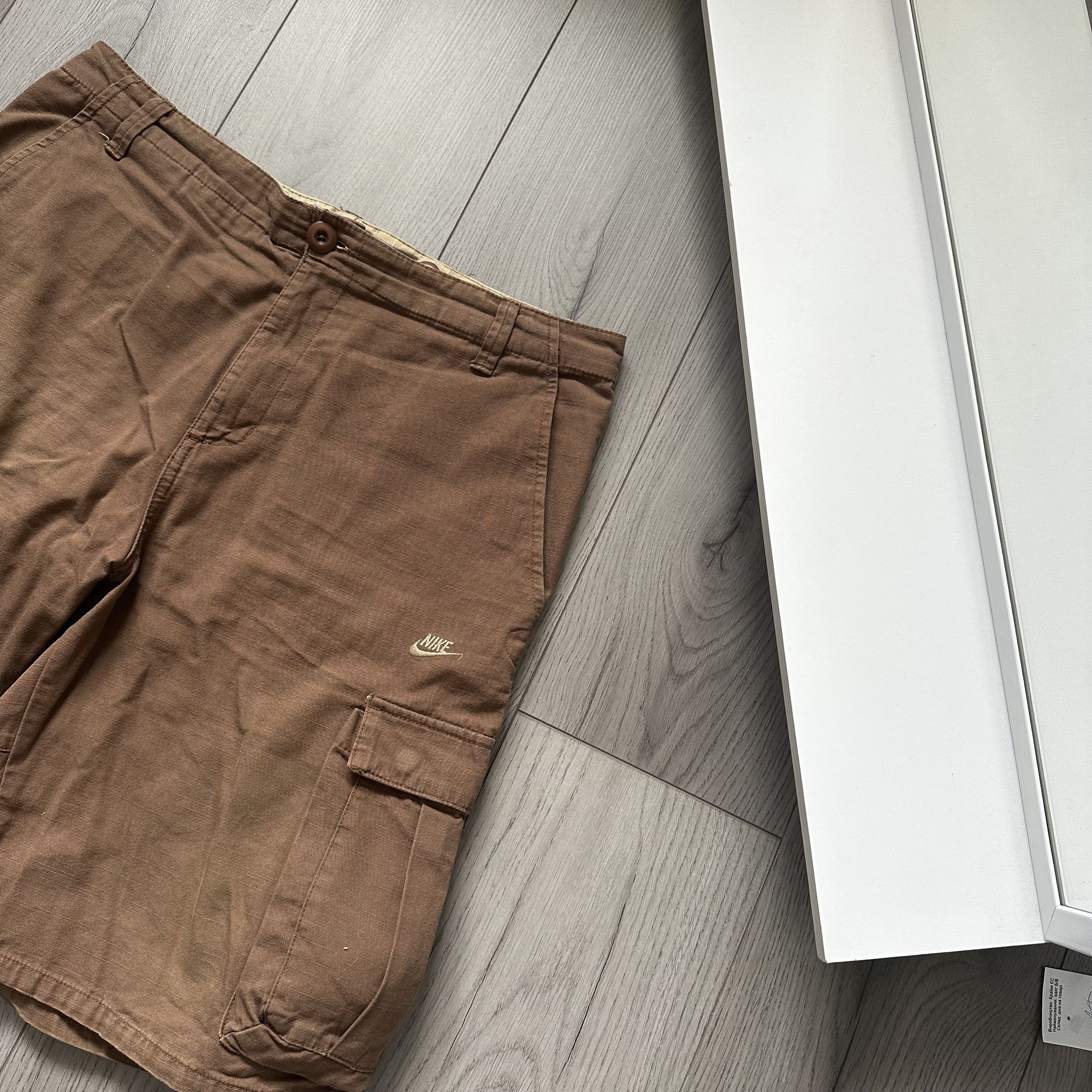 Other Rare Nike SB y2k Vintage Workers Brown Cargo Shorts Size US 32 / EU 48 - 3 Thumbnail