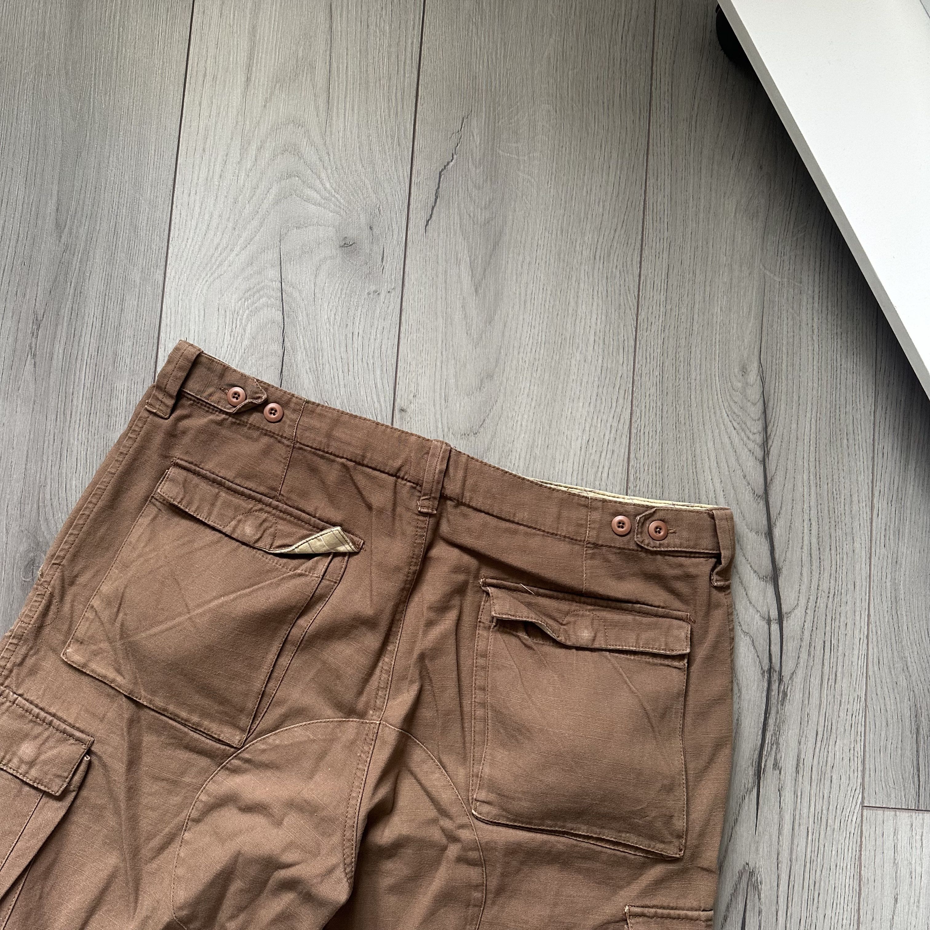 Other Rare Nike SB y2k Vintage Workers Brown Cargo Shorts Size US 32 / EU 48 - 8 Thumbnail