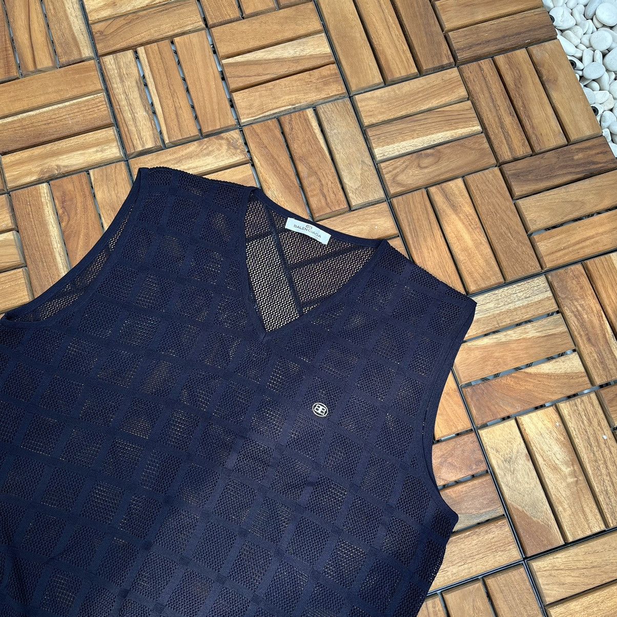Balenciaga Authentics Vintage Vest Balenciaga Mesh Knitwear Big Logo Size US L / EU 52-54 / 3 - 6 Thumbnail