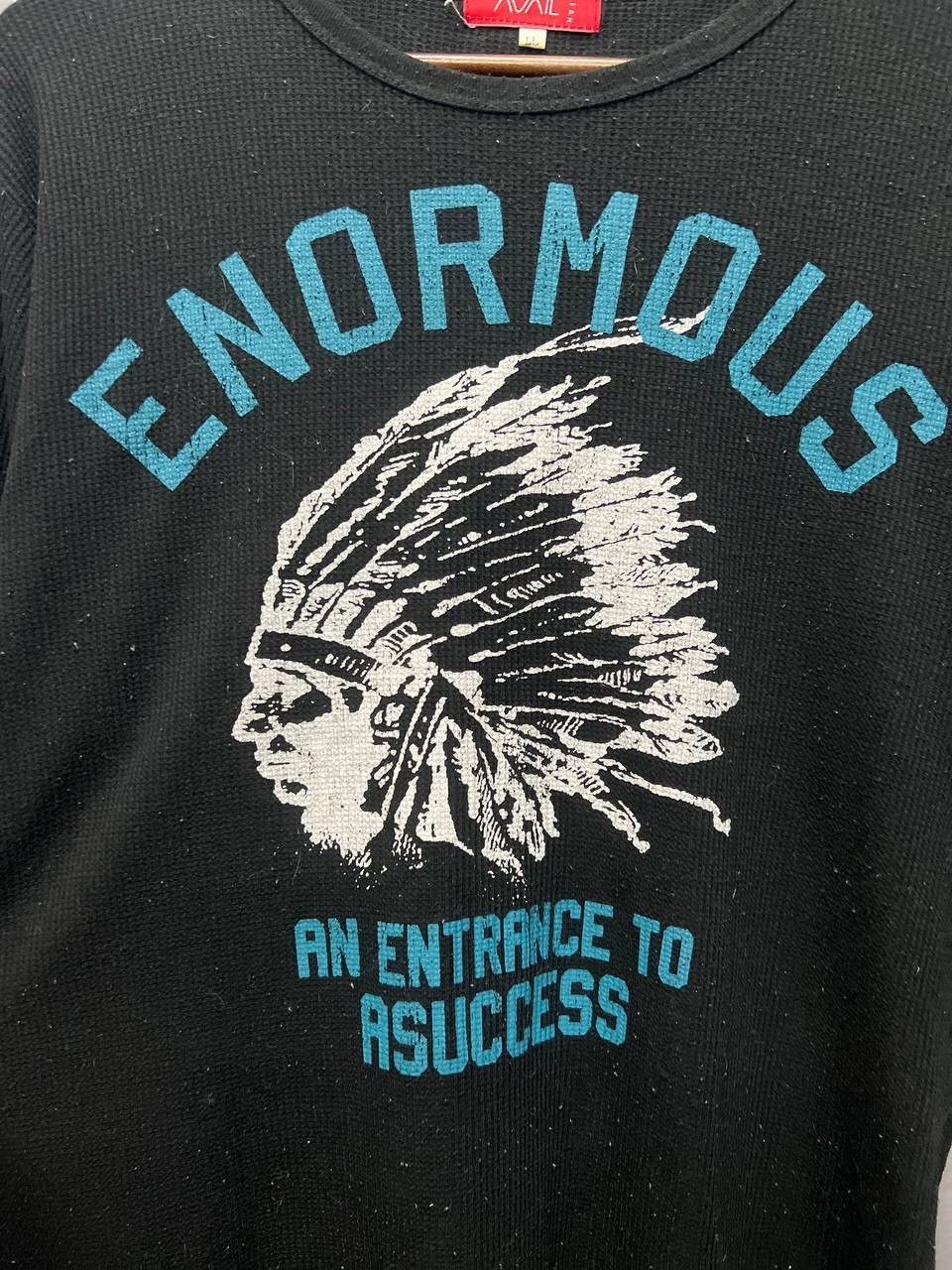Vintage ENORMOUS RED INDIAN BIG LOGO TSHIRT Size US L / EU 52-54 / 3 - 5 Thumbnail