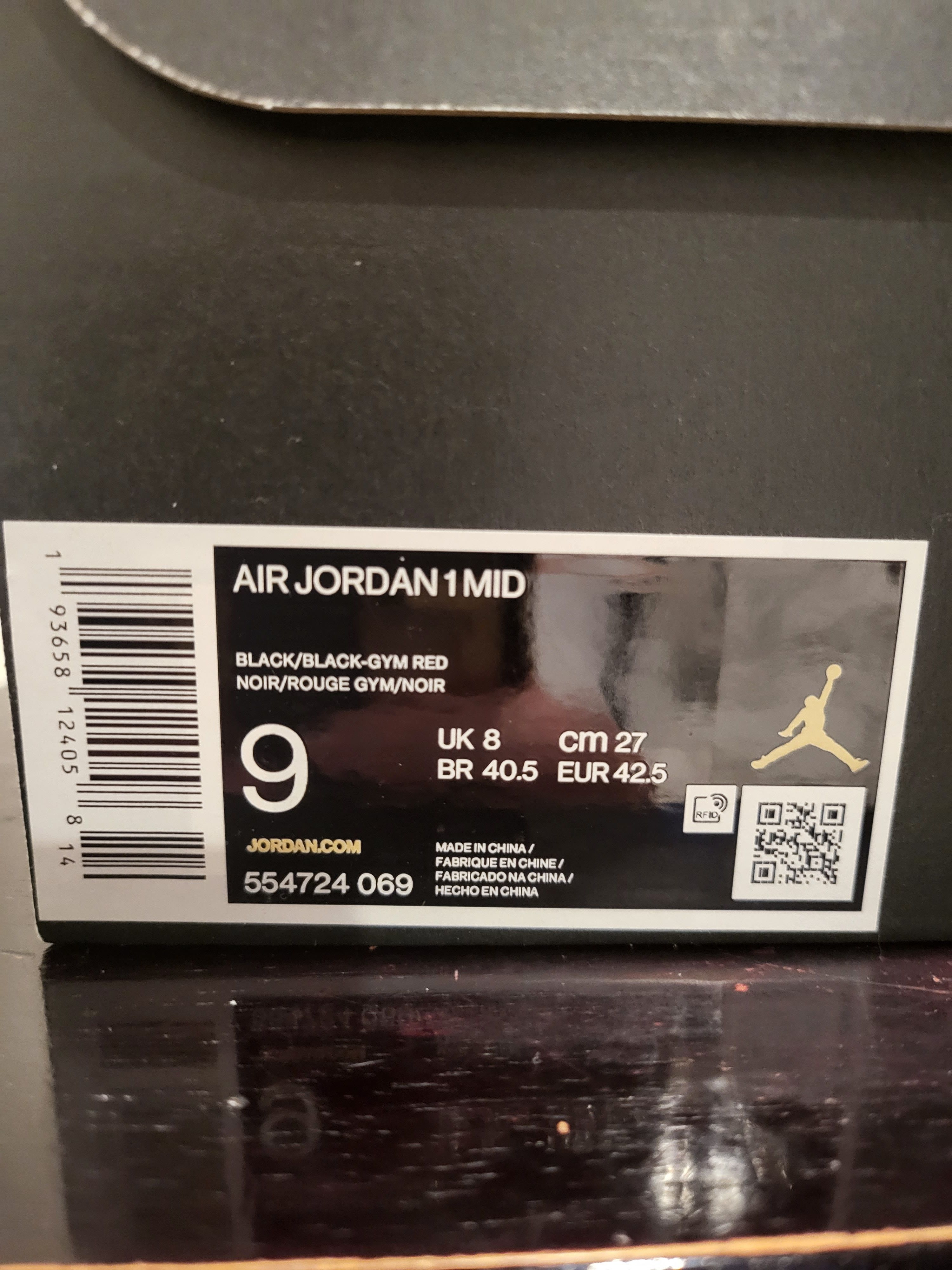 Nike Air Jordan 1 Mid Chicago Toe Size US 9 / EU 42 - 9 Thumbnail