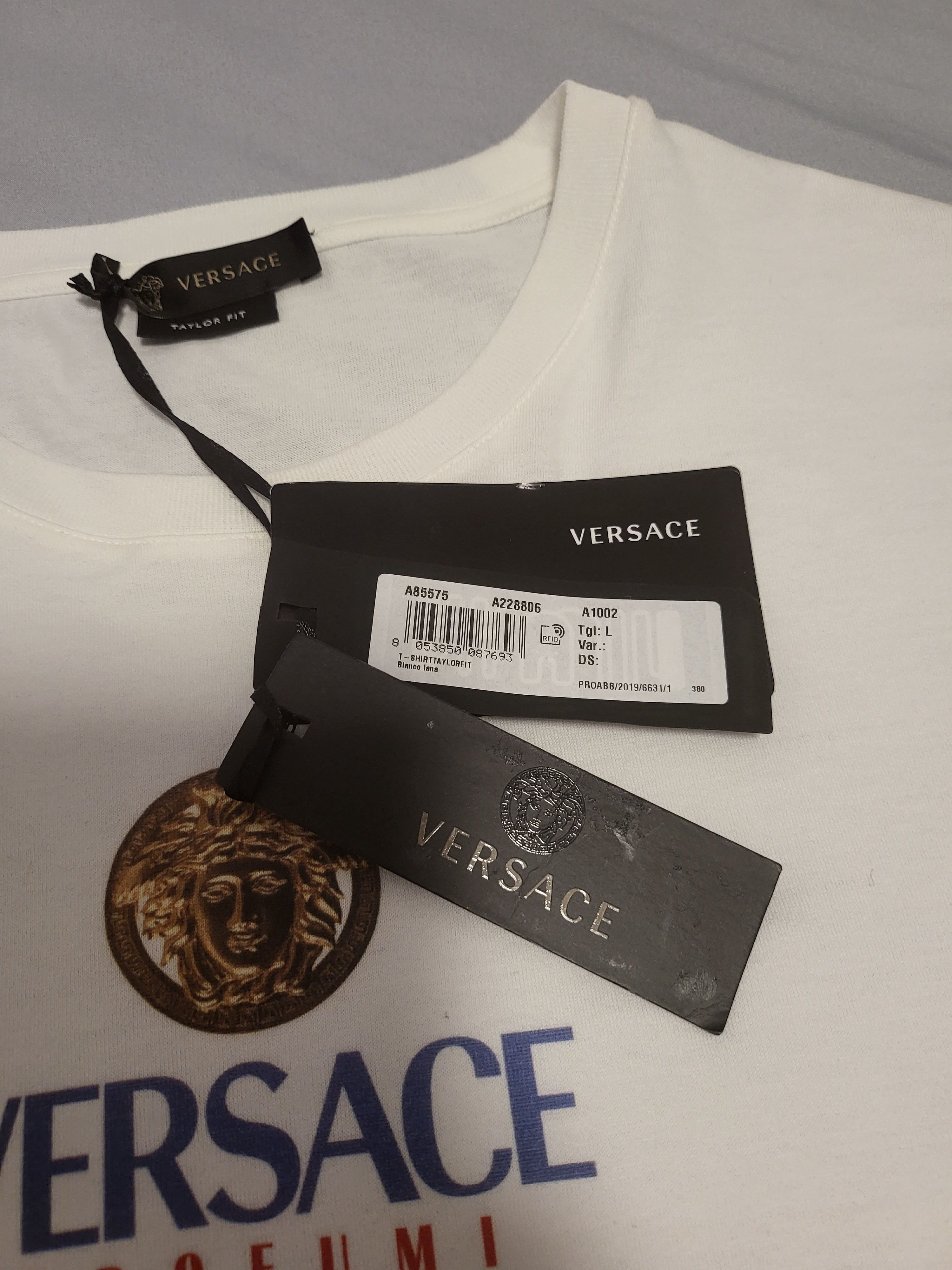 Versace Logo Perfume Print T-Shirt Size US L / EU 52-54 / 3 - 9 Thumbnail
