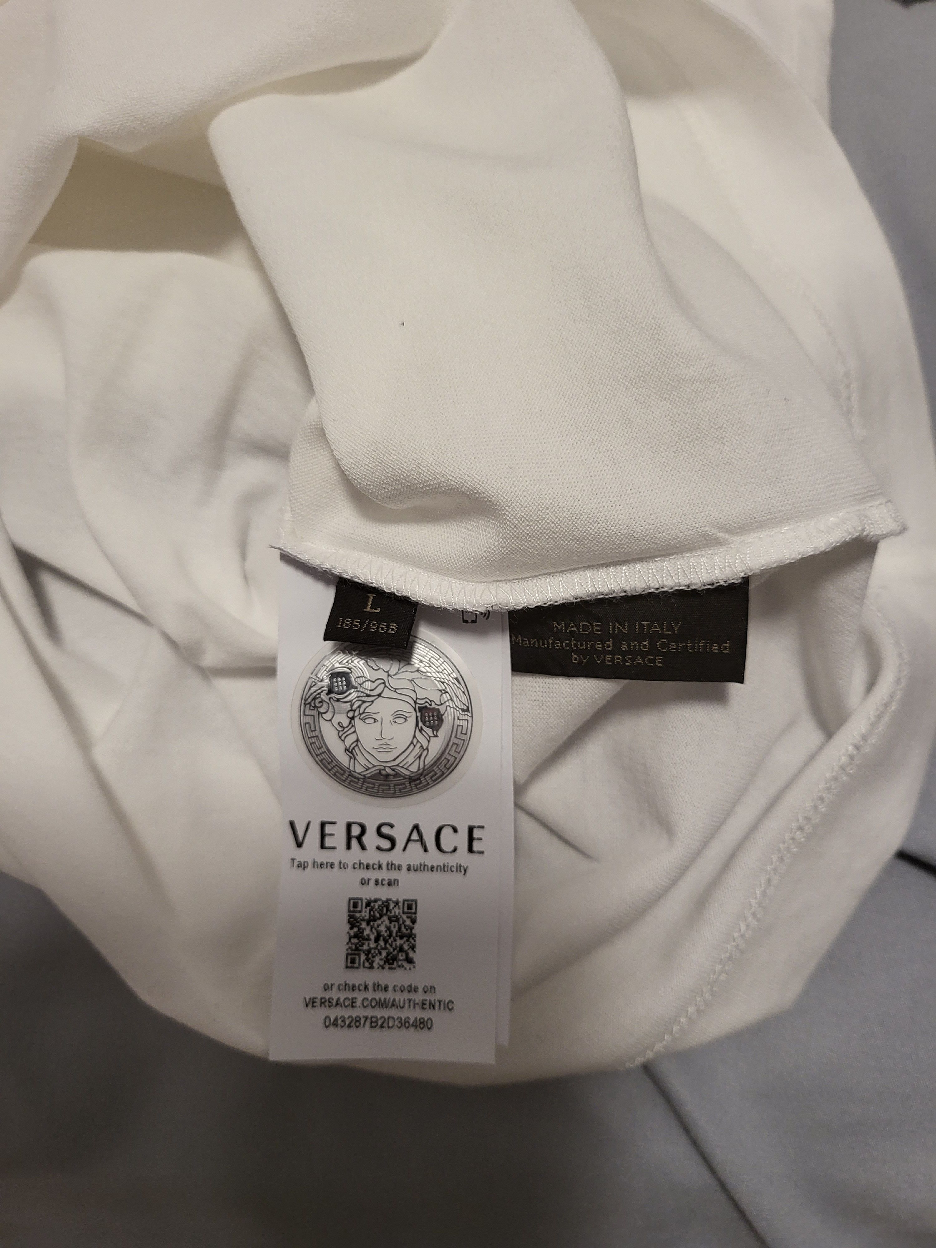 Versace Logo Perfume Print T-Shirt Size US L / EU 52-54 / 3 - 7 Thumbnail