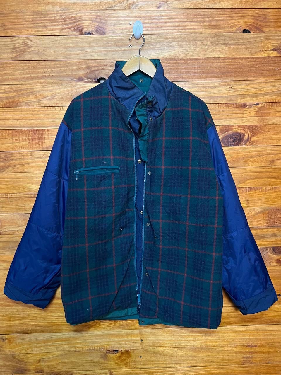 VINTAGE LL BEAN NYLON JACKET