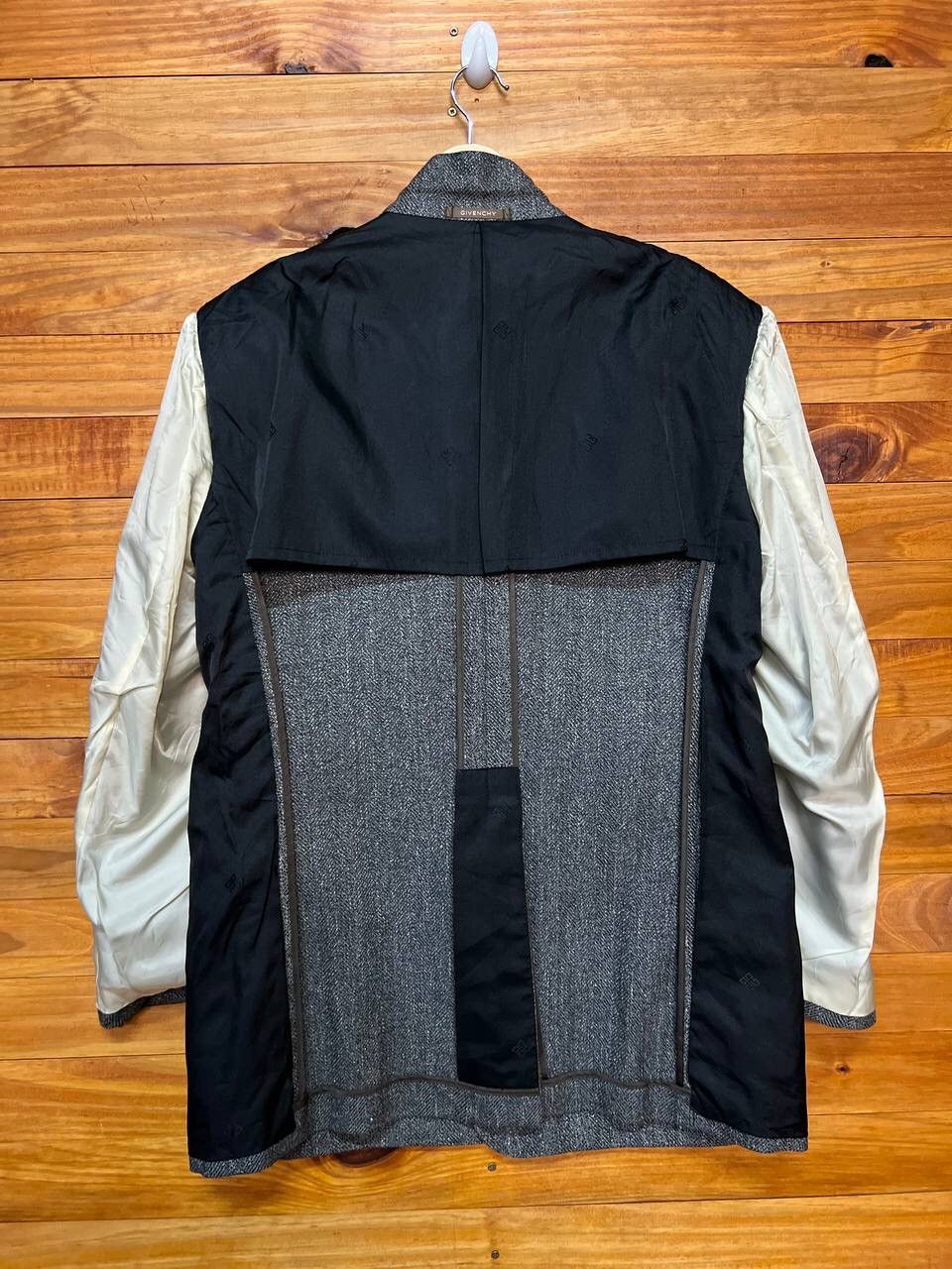 Givenchy GIVENCHY WOOL FISHBONE DESIGN BLAZERS Size 46R - 18 Thumbnail
