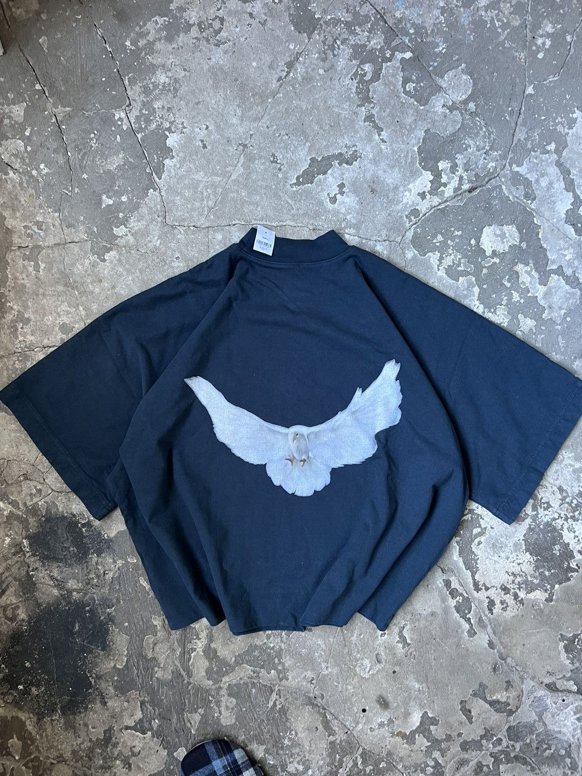 Gap NEW YEEZY GAP NO SEAM TEE DOVE Size US S / EU 44-46 / 1 - 1 Thumbnail