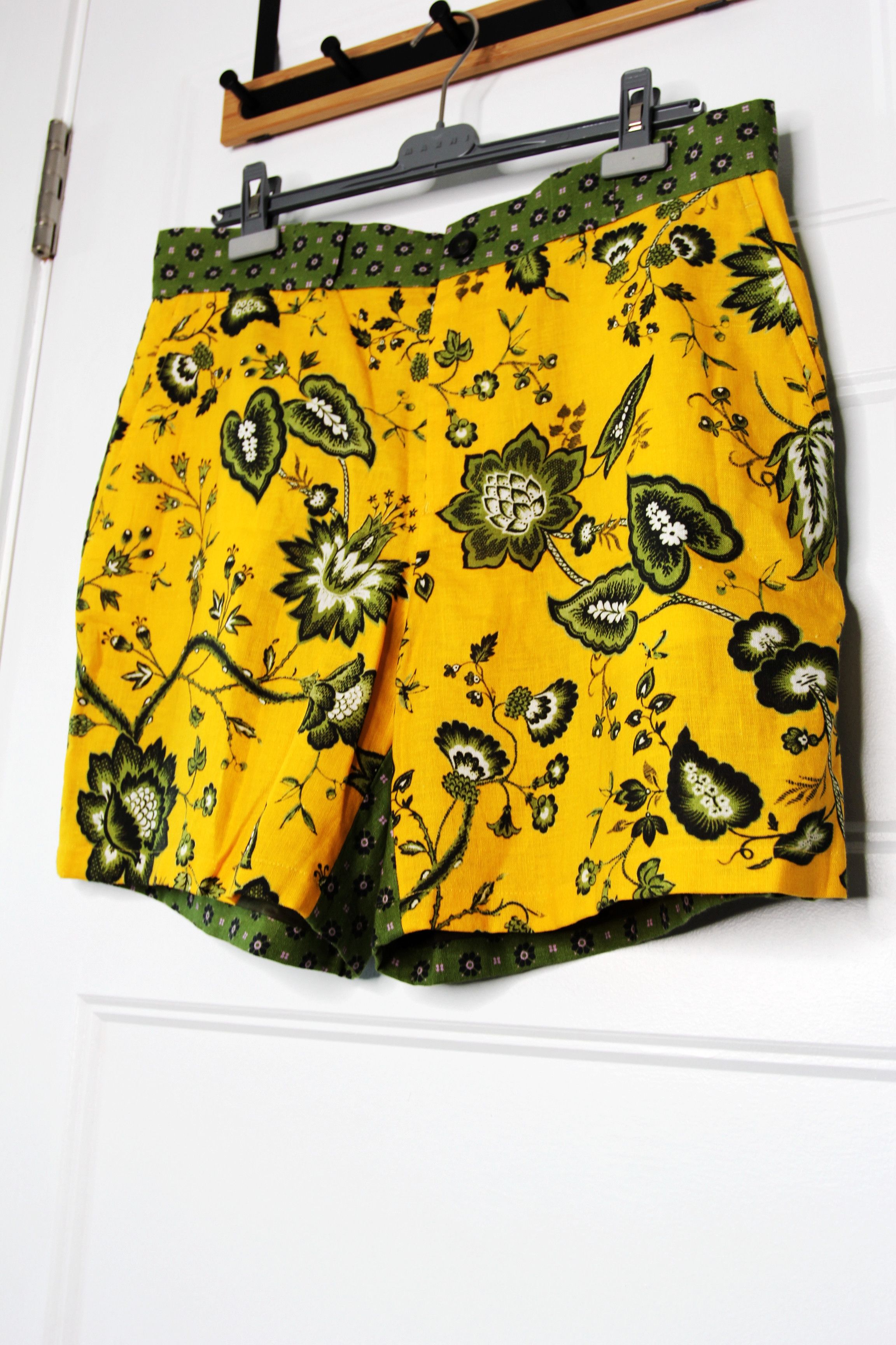 Erdem BNWT SS23 ERDEM LUCAS PATCHWORK PAISLEY LINEN SHORTS 50 Size US 34 / EU 50 - 5 Thumbnail