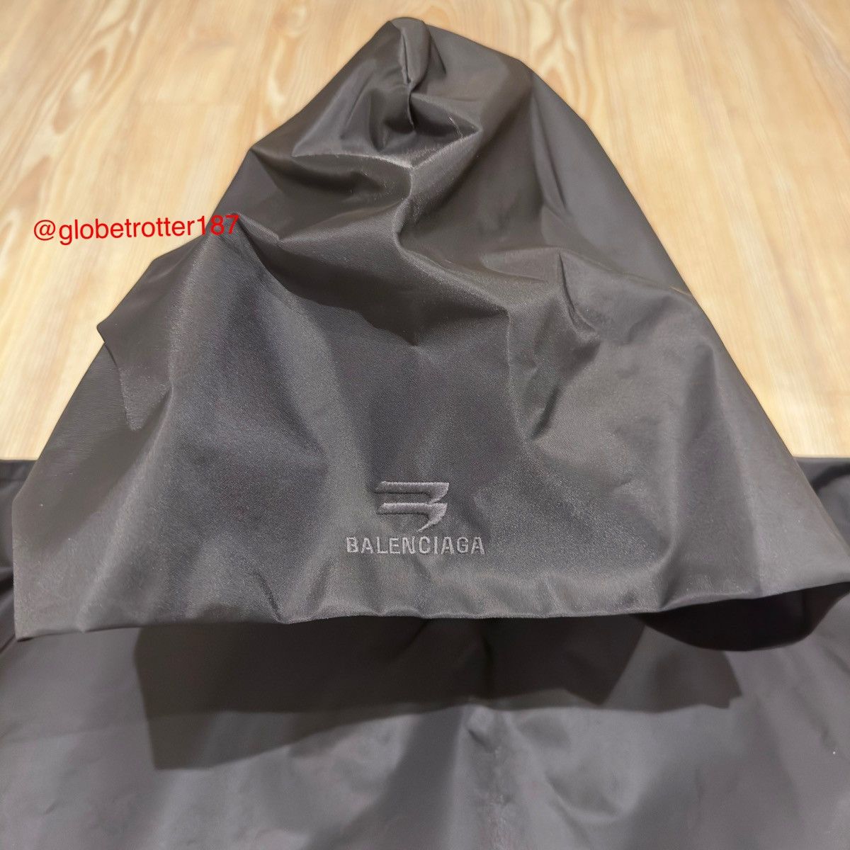 Balenciaga Balenciaga Pull Over Jacket Nylon Bomber Black Size 2 Size US XXL / EU 58 / 5 - 2 Thumbnail