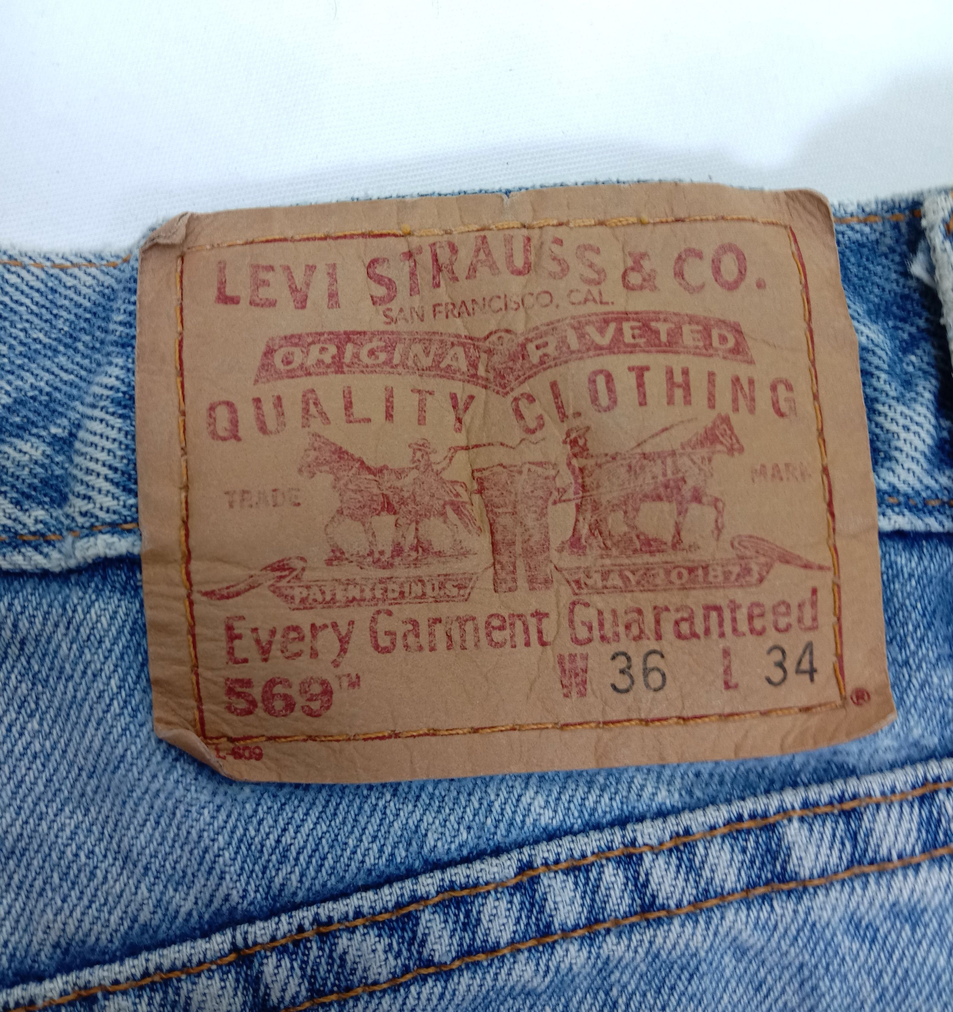 Levi's Vintage Levi's 569 Jeans Stone Wash Loose Straight Fit Denim Size US 35 - 16 Thumbnail