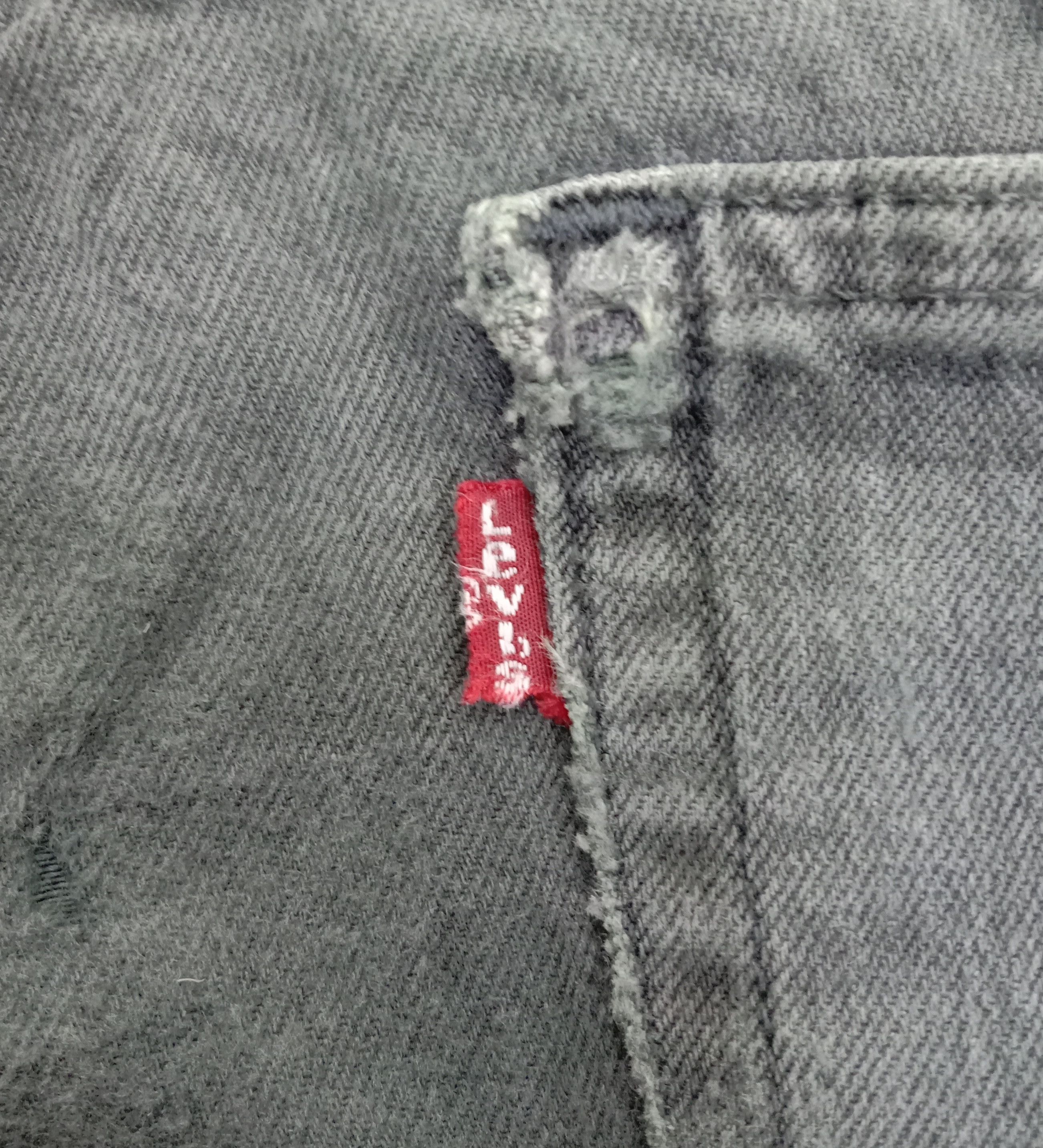 Levi's Vintage Levi's 511 Slim Jeans Faded Black Denim Size US 32 / EU 48 - 11 Thumbnail