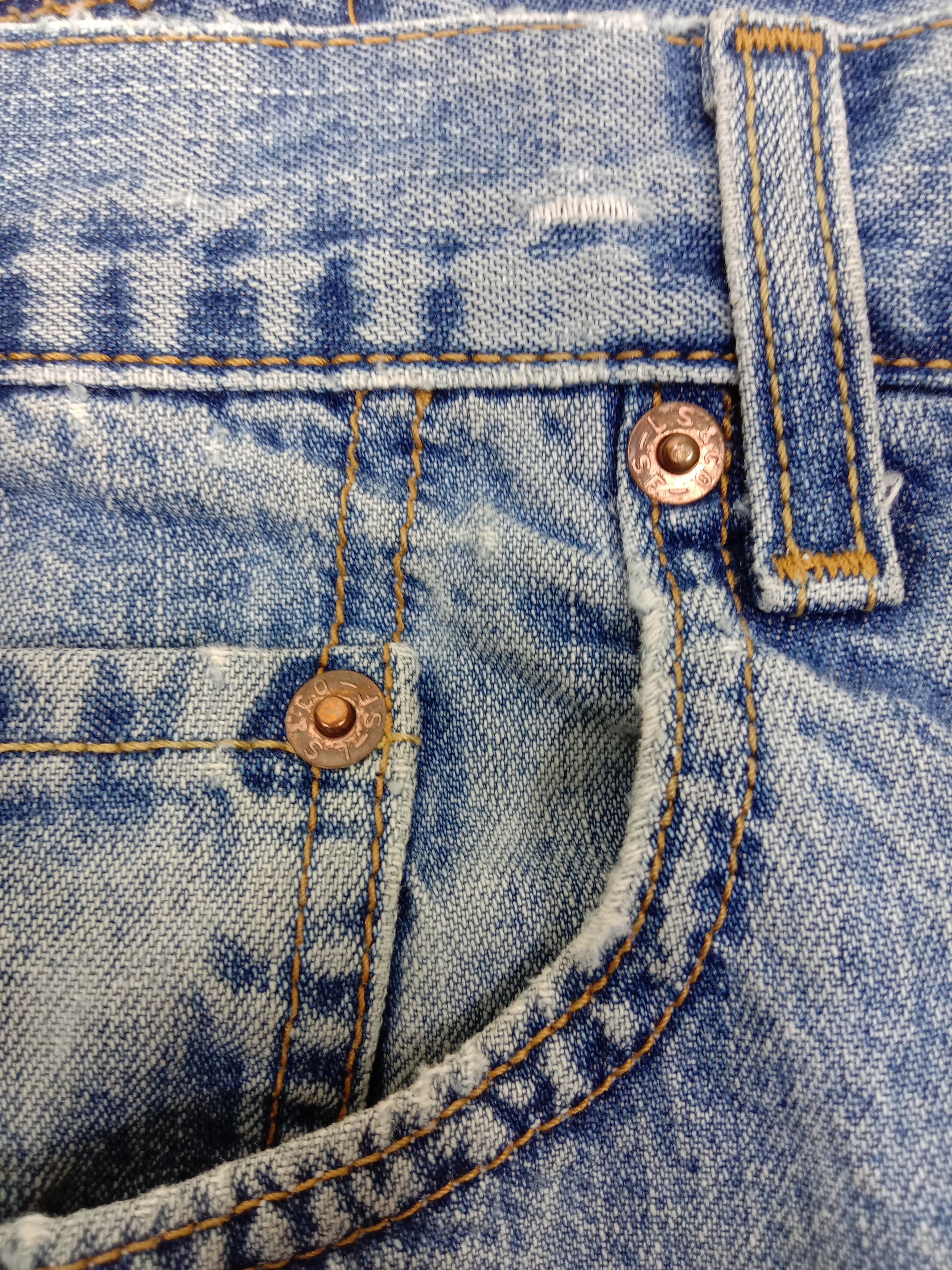 Levi's Vintage Levi's 569 Light Wash Jeans Loose Straight Denim Size US 38 / EU 54 - 12 Thumbnail