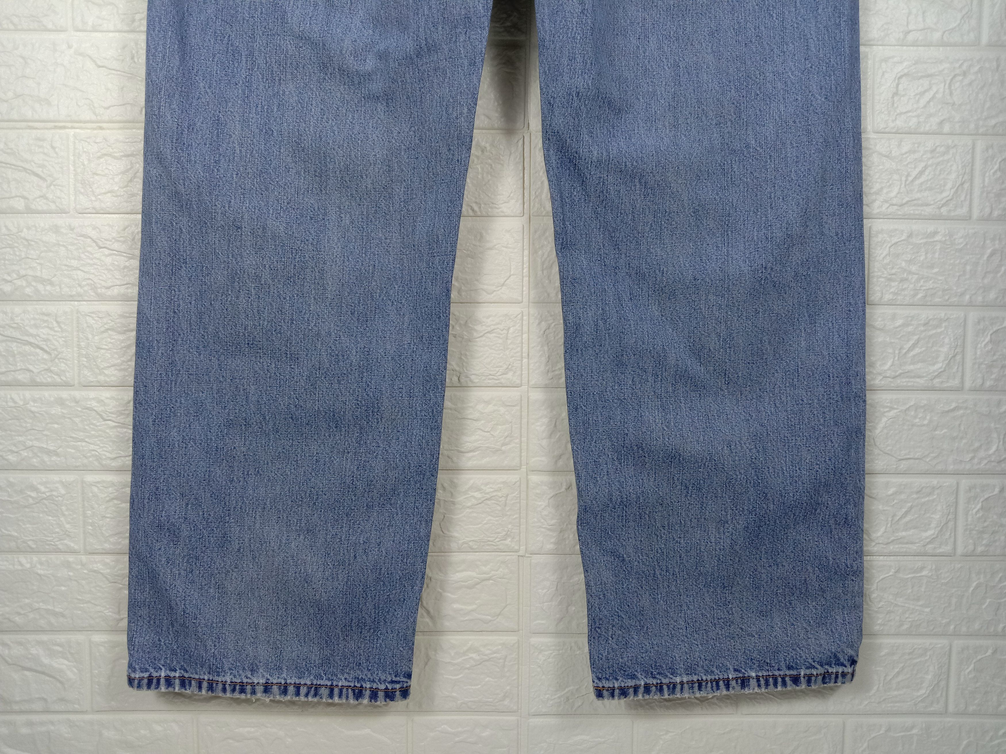 Levi's Vintage Levi's 569 Light Wash Jeans Loose Straight Denim Size US 38 / EU 54 - 8 Thumbnail