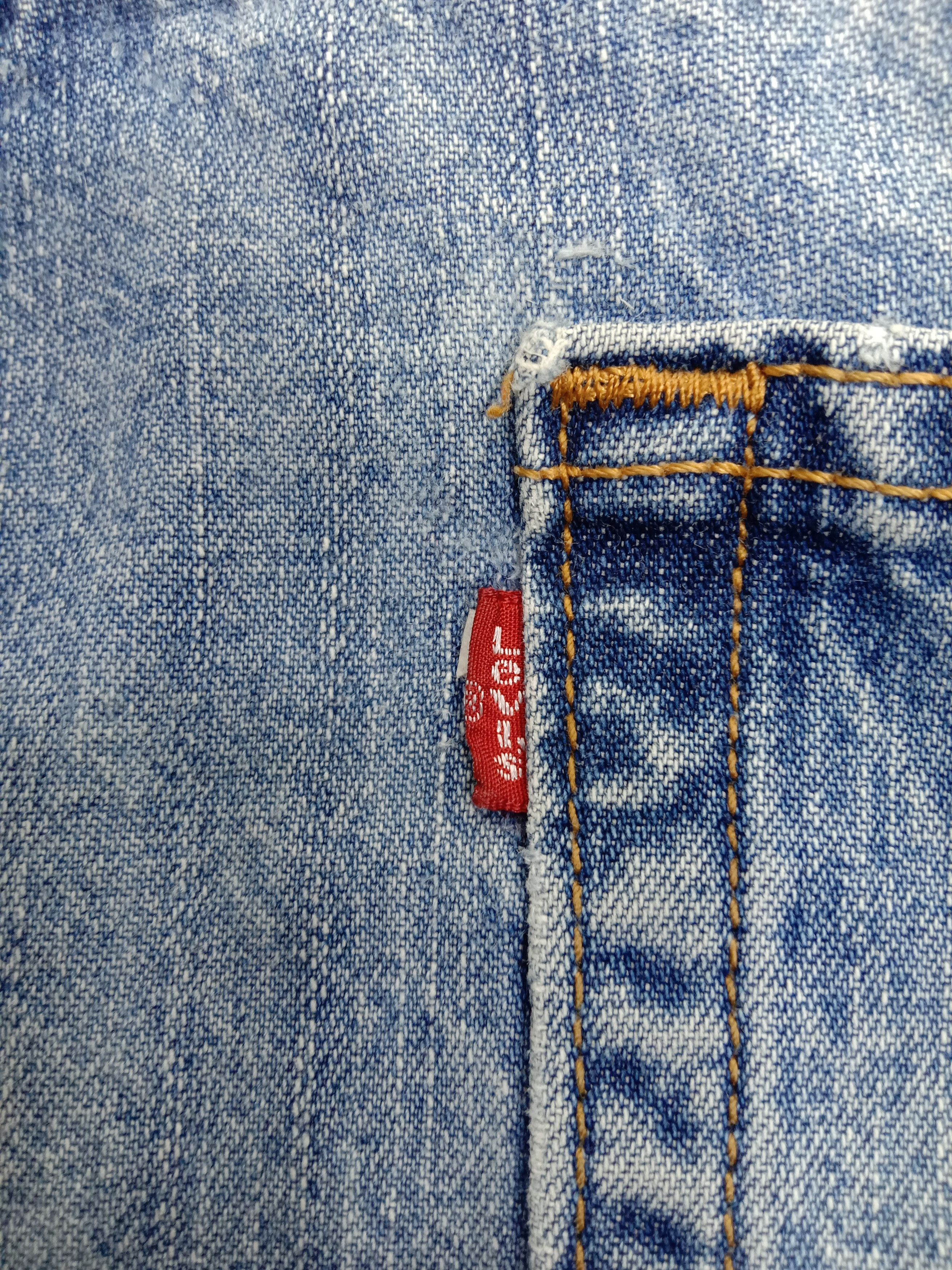 Levi's Vintage Levi's 569 Light Wash Jeans Loose Straight Denim Size US 38 / EU 54 - 13 Thumbnail