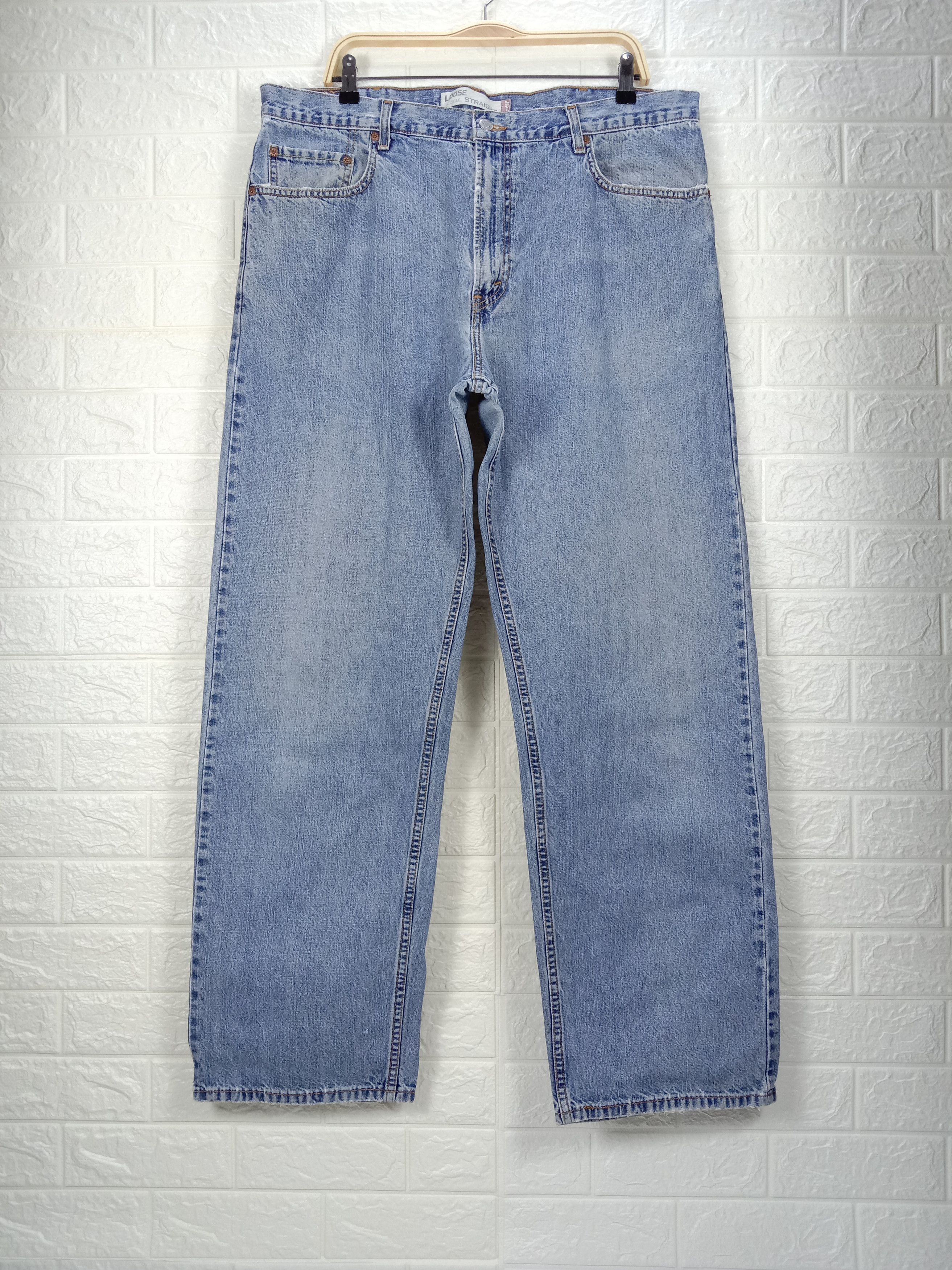 Image of Levis x Levis Vintage Clothing Vintage Levi's 569 Light Wash Jeans Loose Straight Denim in Light Bl