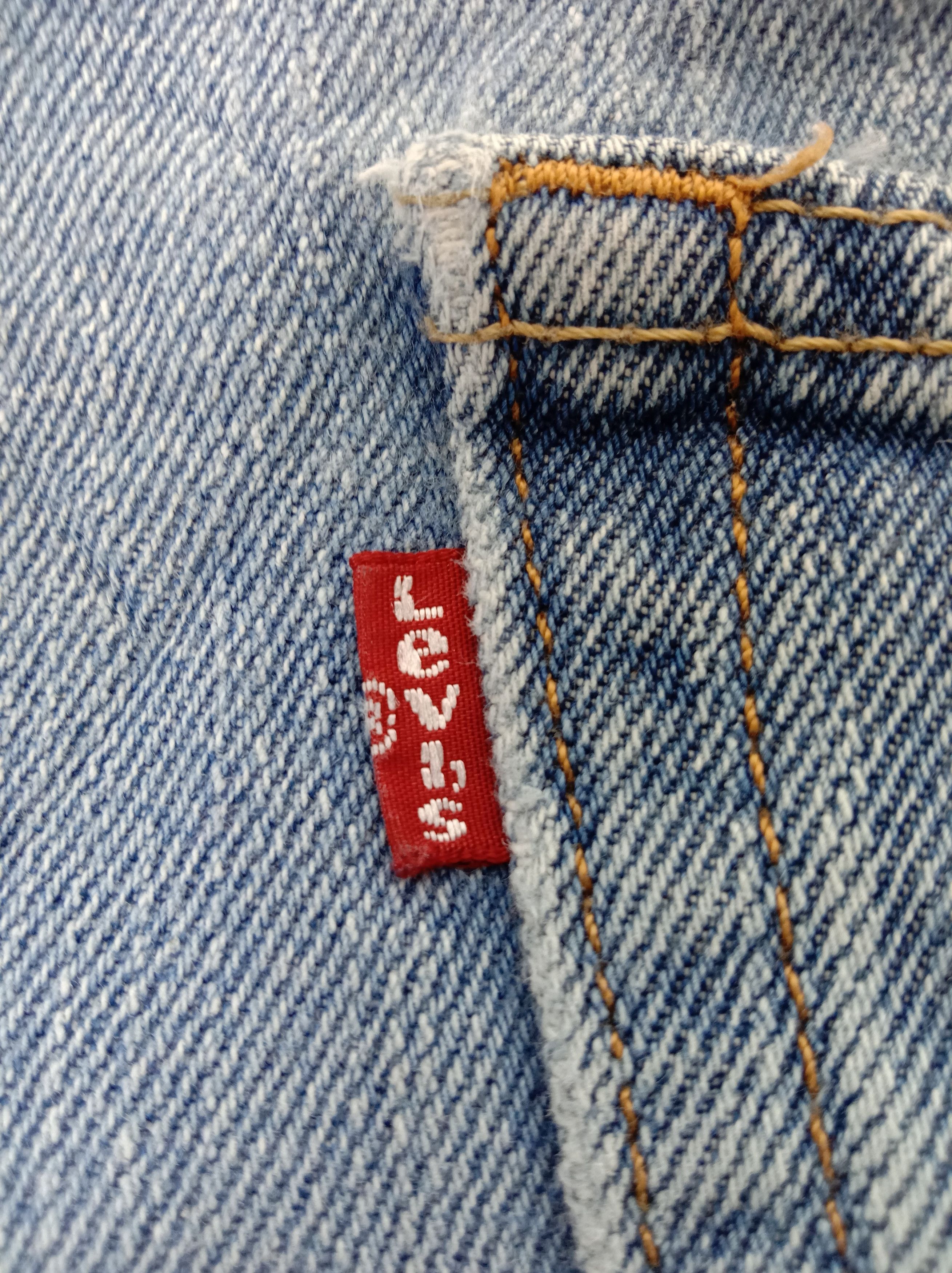 Levi's Vintage Levi's 550 Jeans Light Wash Relaxed Fit Denim Size US 32 / EU 48 - 11 Thumbnail