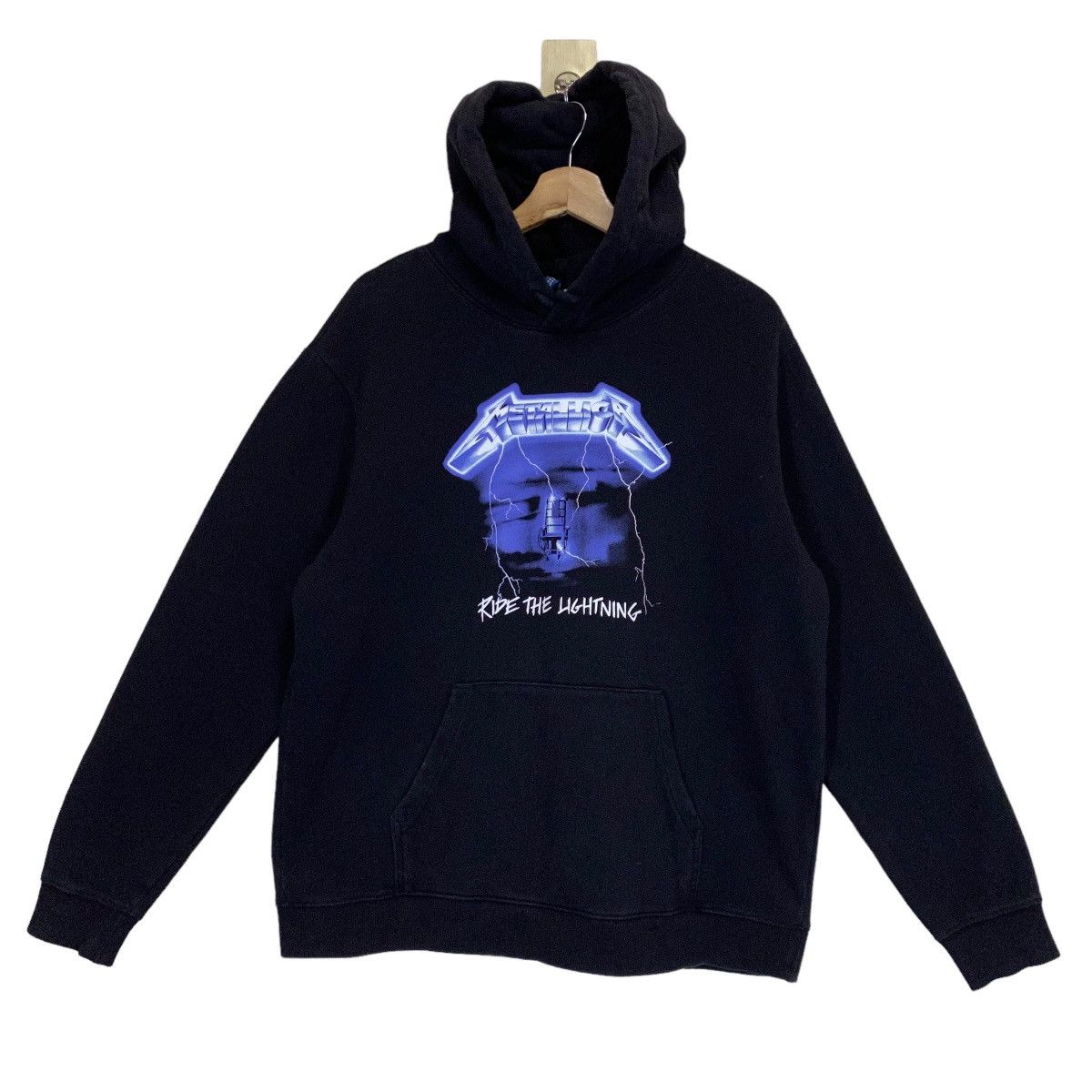 image of Band Tees x H&m Metallica Ride The Lighting Kill Lighting Hoodie Size M in Black, Men's
