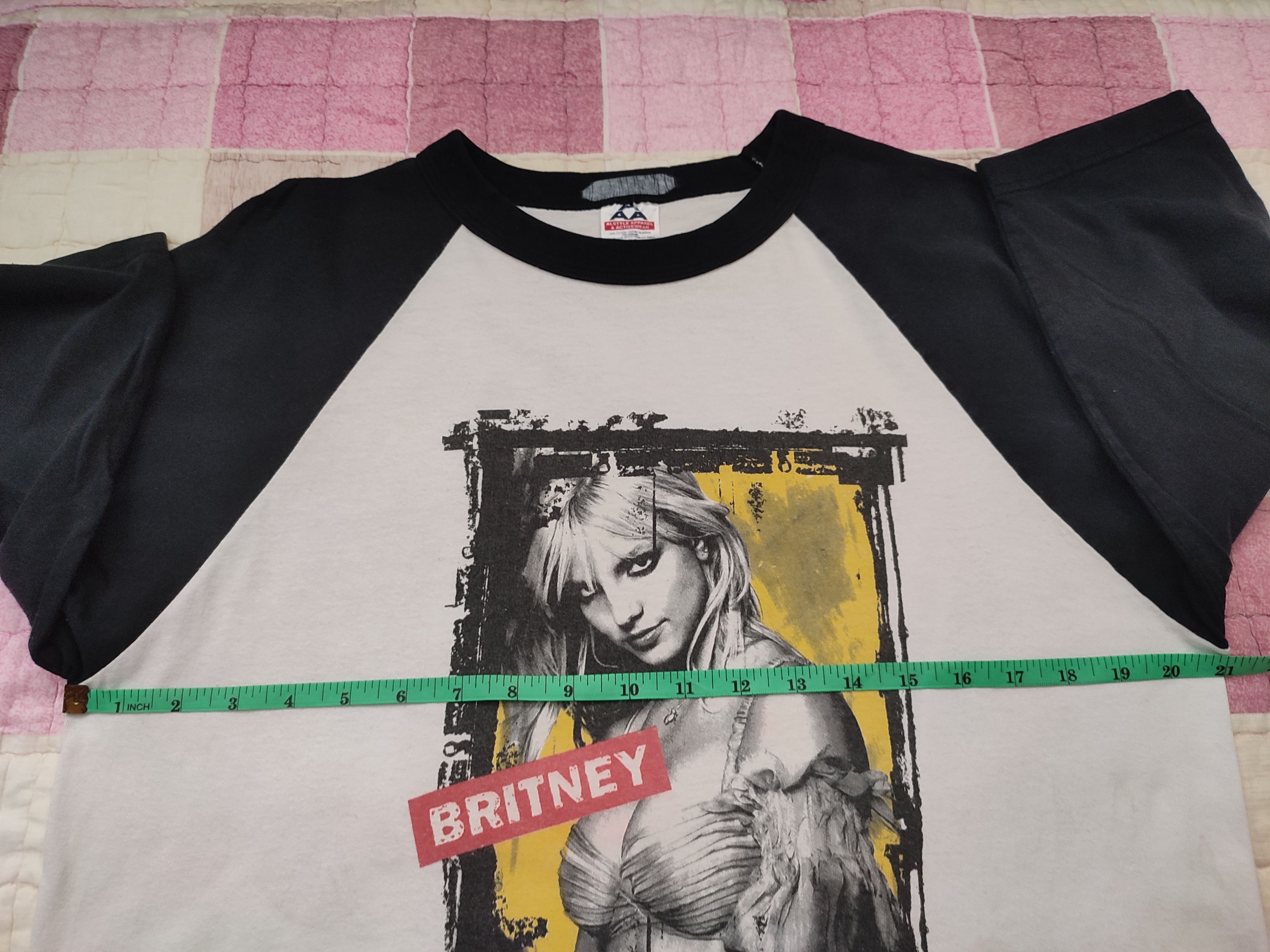 Band Tees ♦️Vintage Britney Spears 2001 Shirt Size US L / EU 52-54 / 3 - 9 Thumbnail